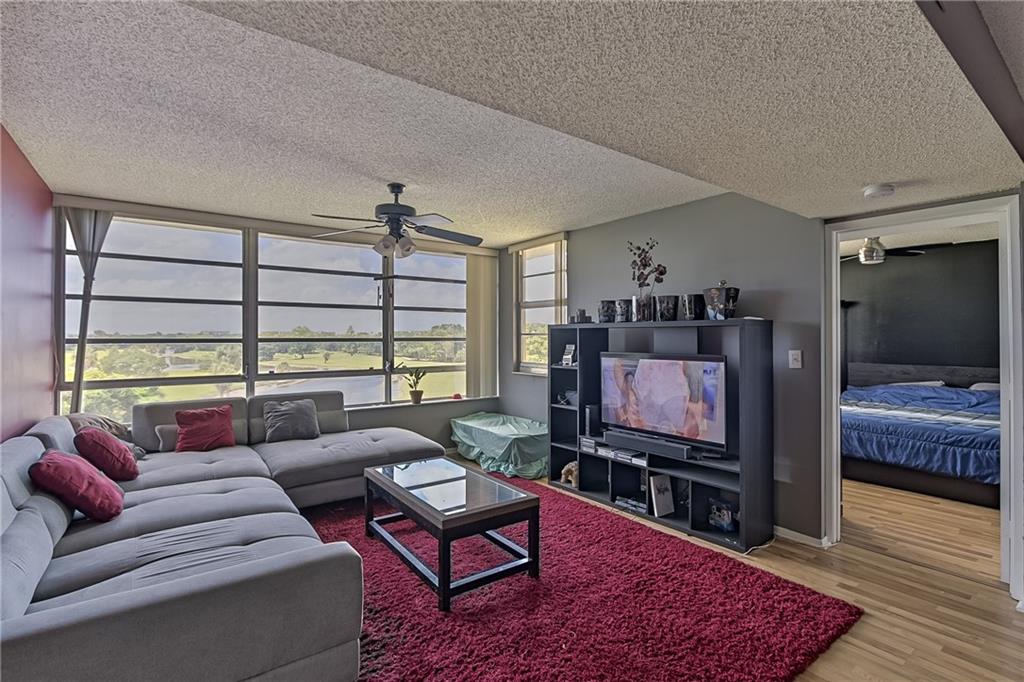 CYPRESS REACH - Residential