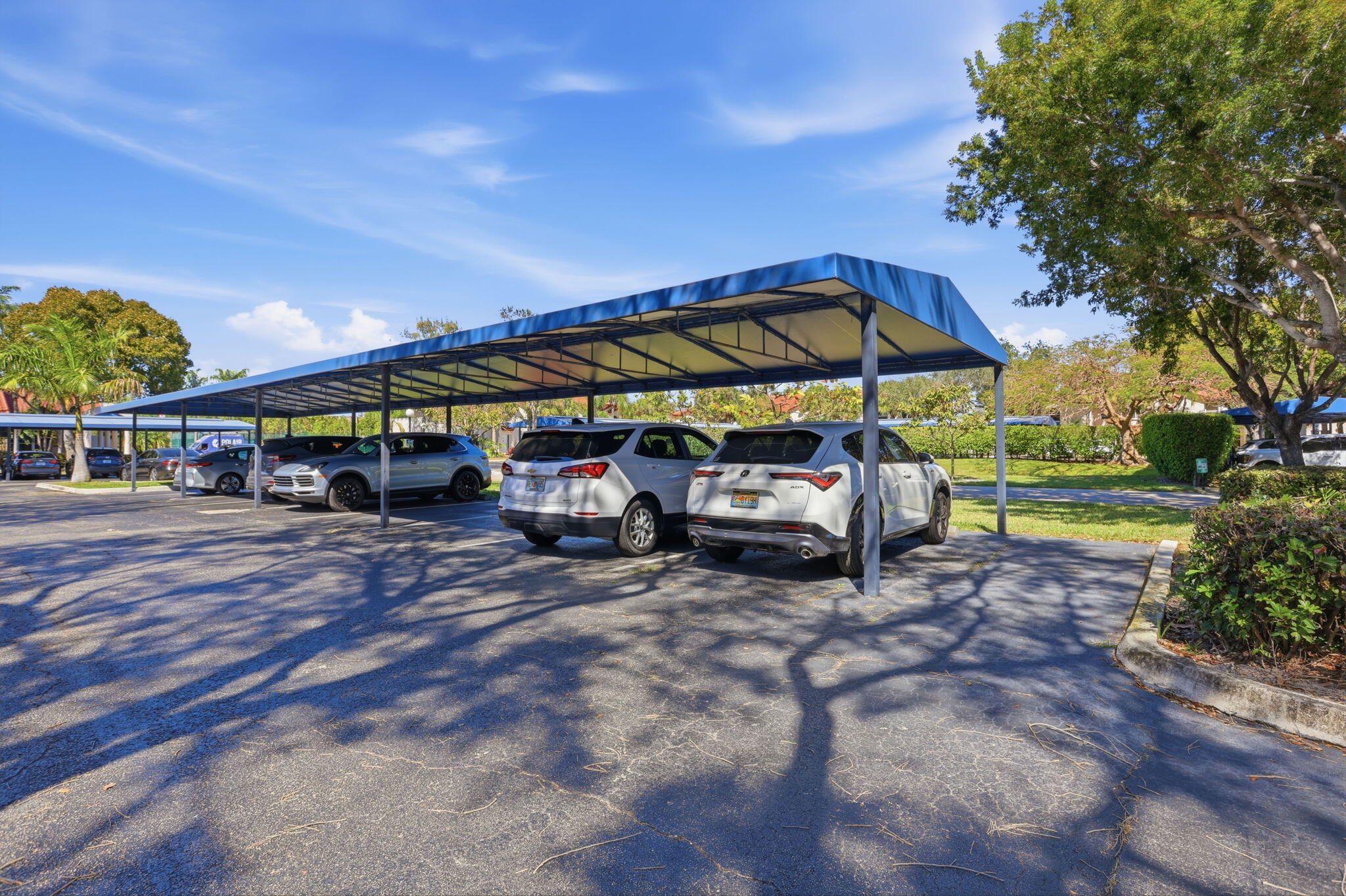 SAN DE VANCE GOLF AND TENNIS CLUB - Residential