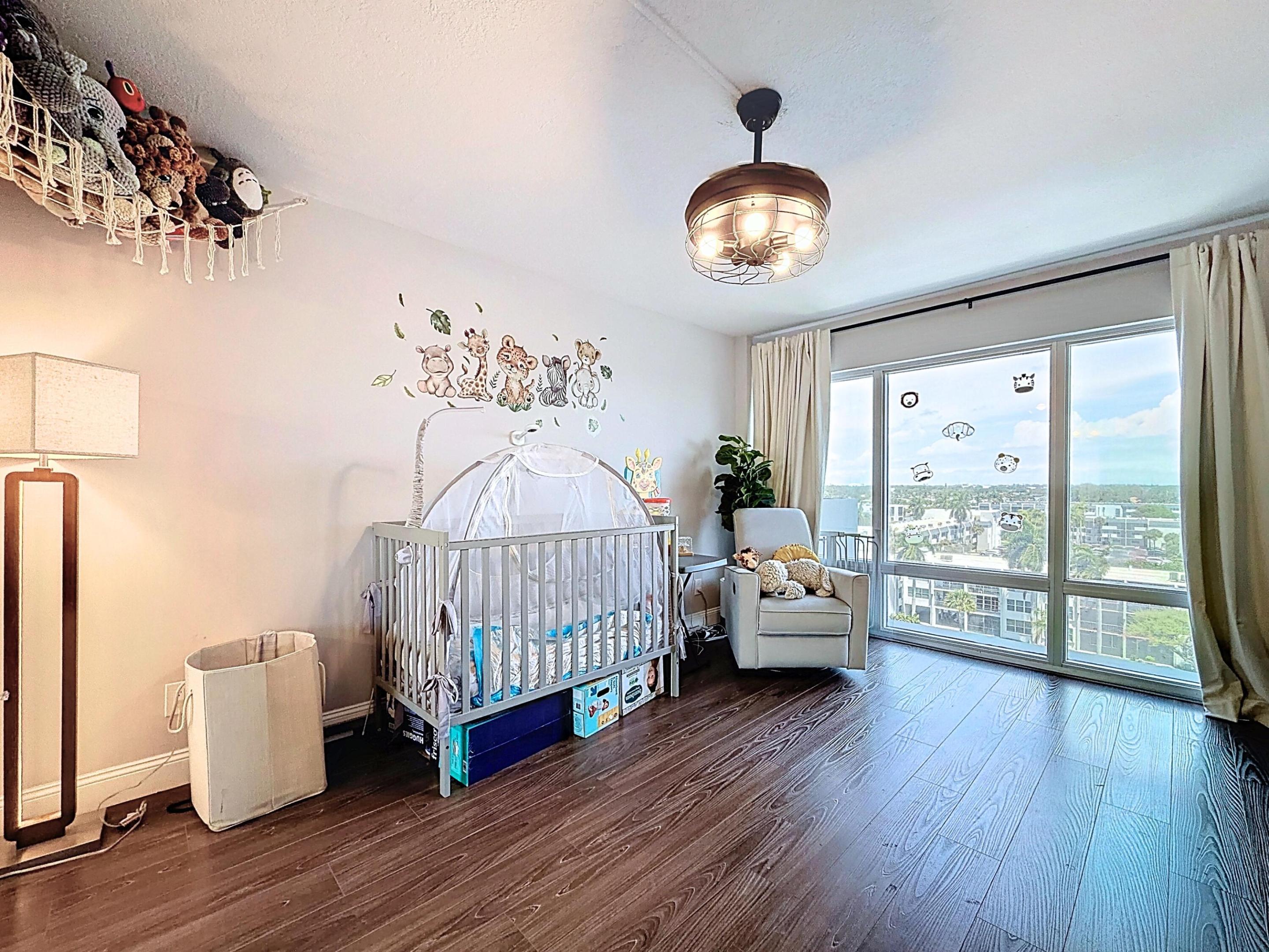 801 S Federal Highway 816