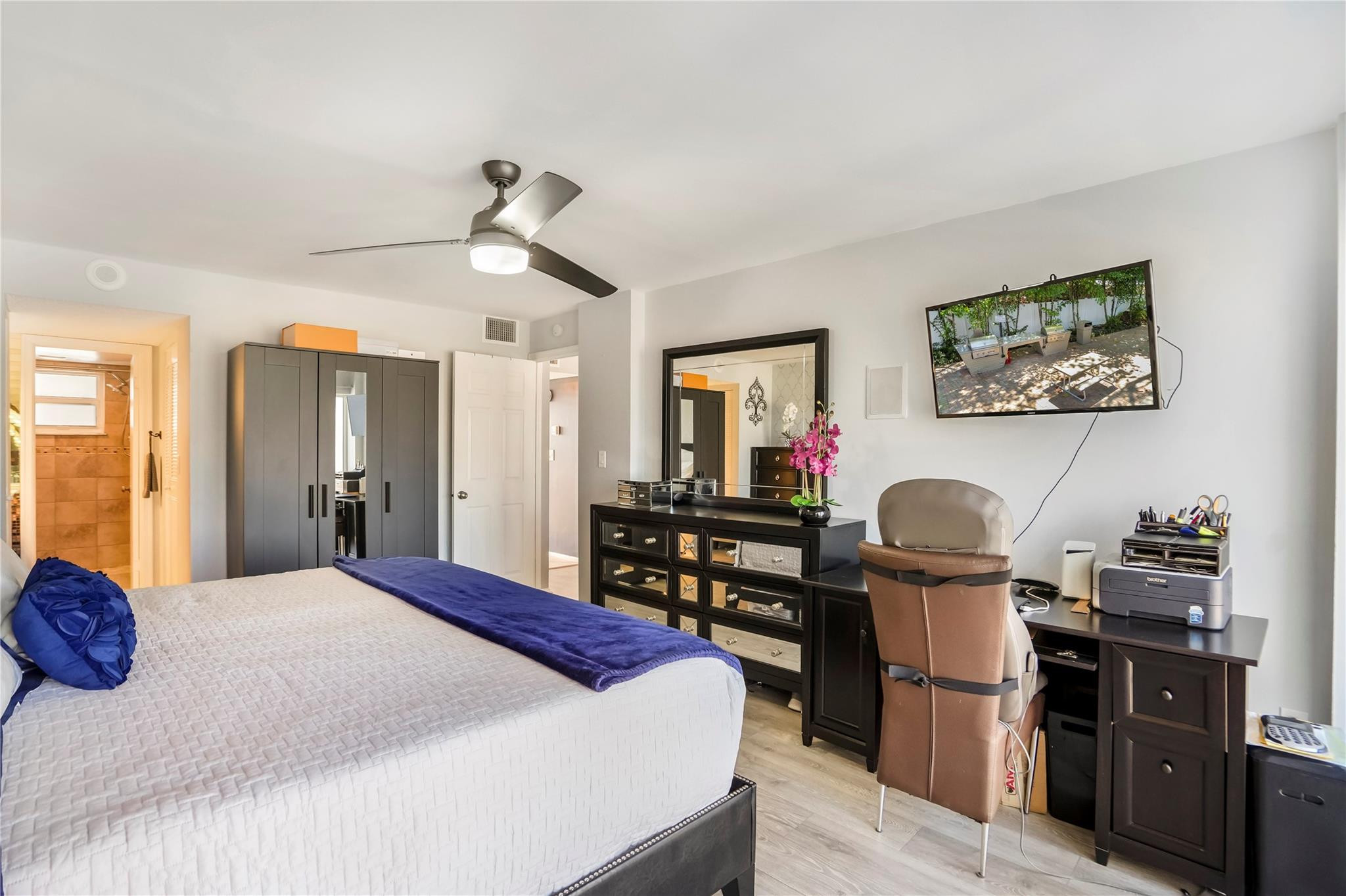 WATERFORD POINT - Residential