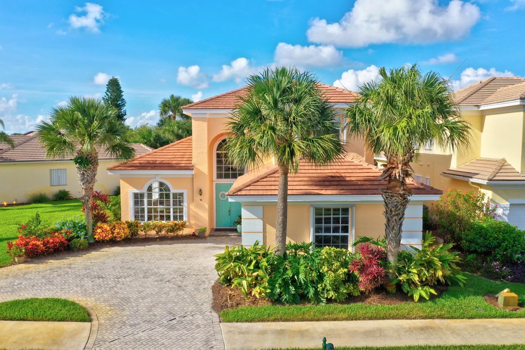 Photo of 118 Southpointe Drive Dr, Fort Pierce, FL 34949 (MLS # R10812707)