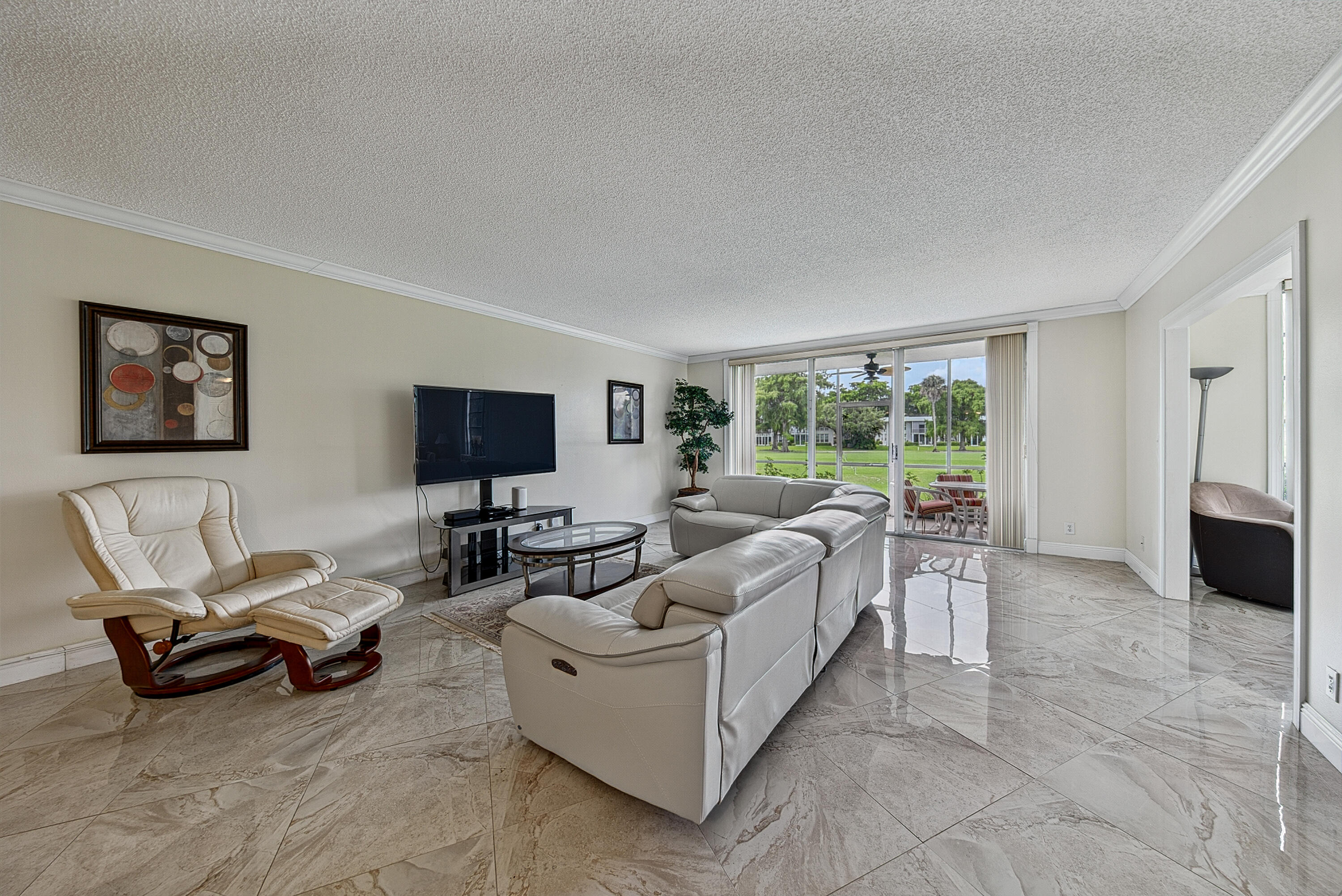 4020 W Palm Aire Drive 106