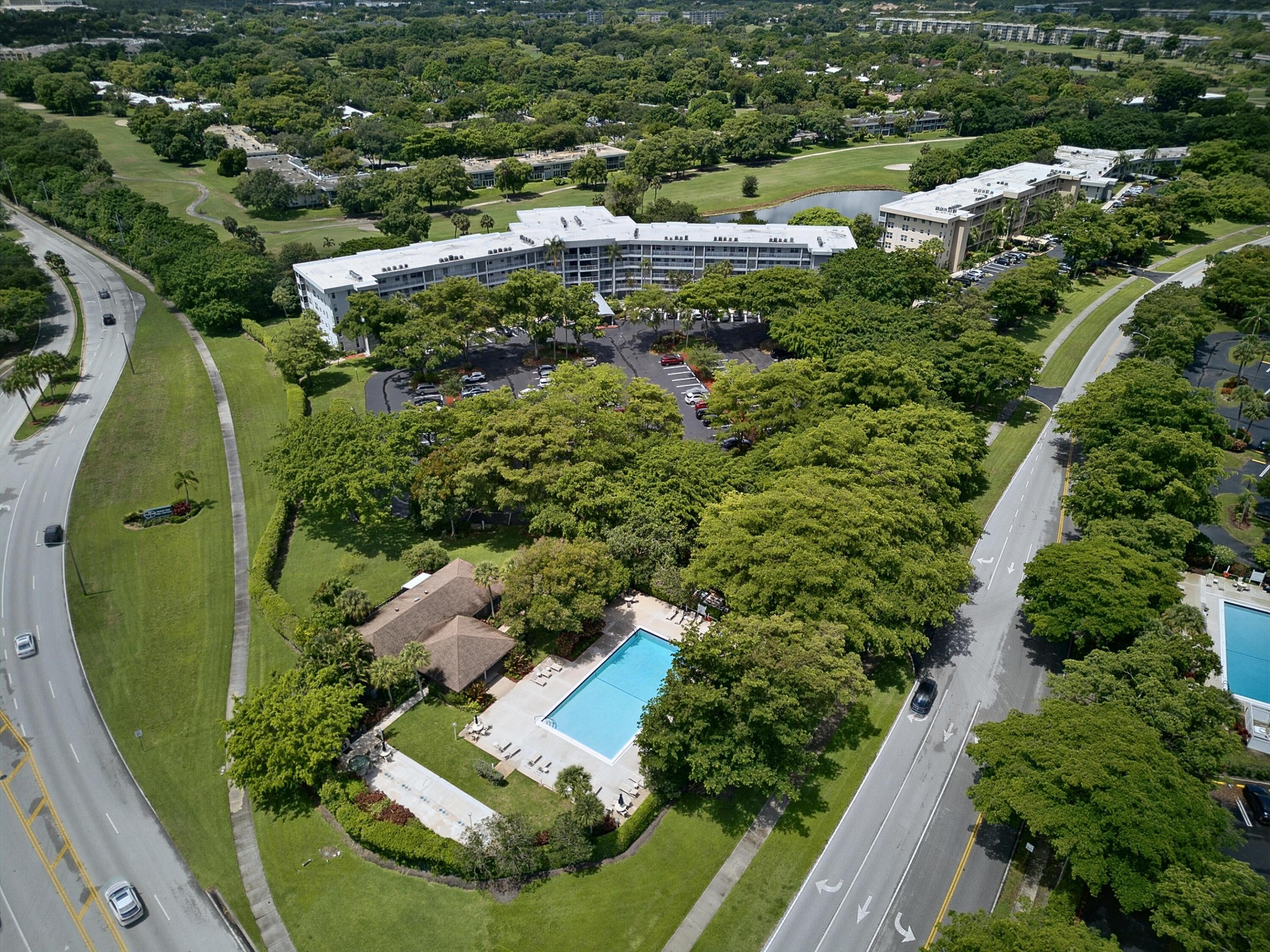 4020 W Palm Aire Drive