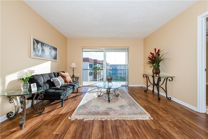 Hollybrook Golf & Tennis - Residential