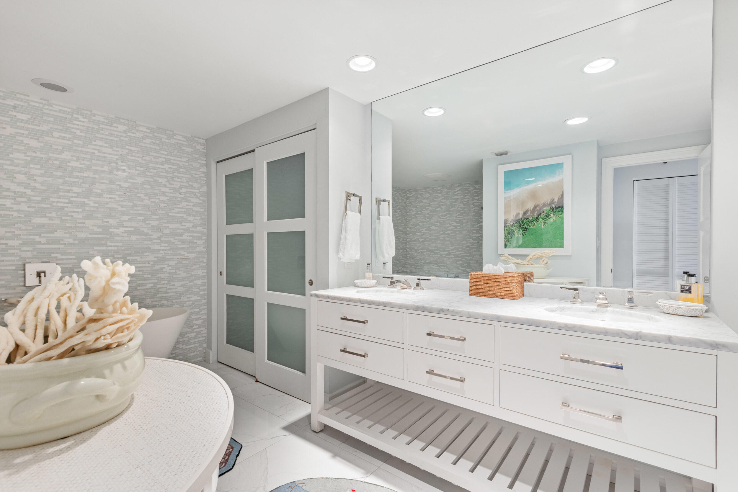 REEF CONDO - Residential