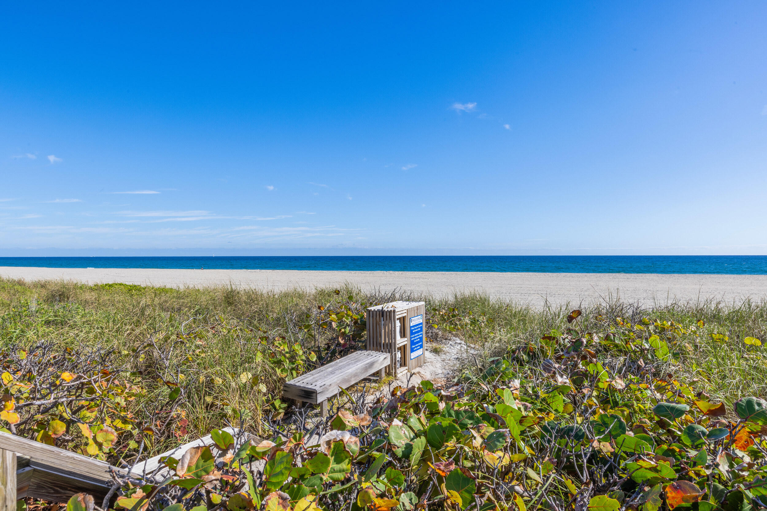 REEF CONDO - Residential