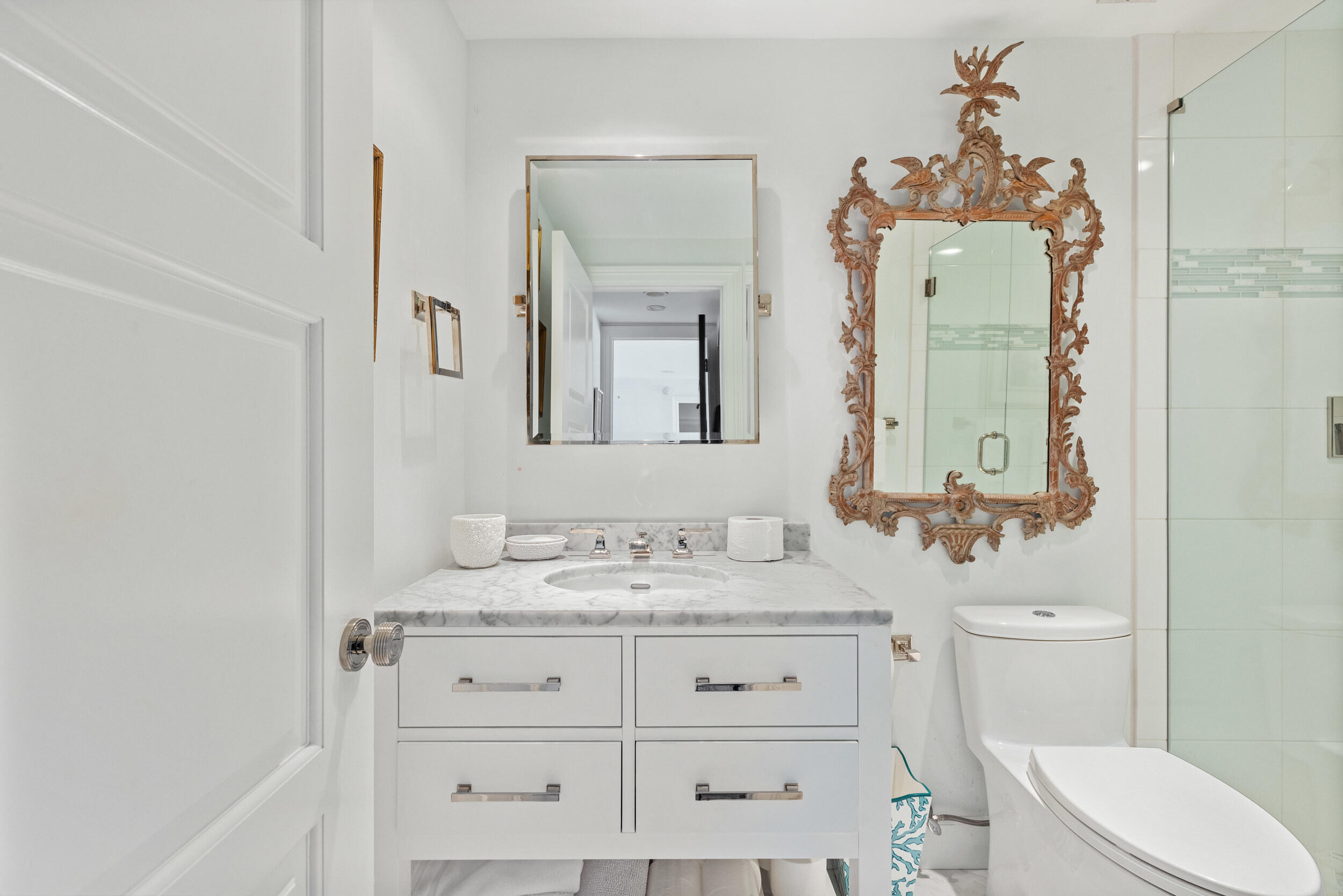 REEF CONDO - Residential