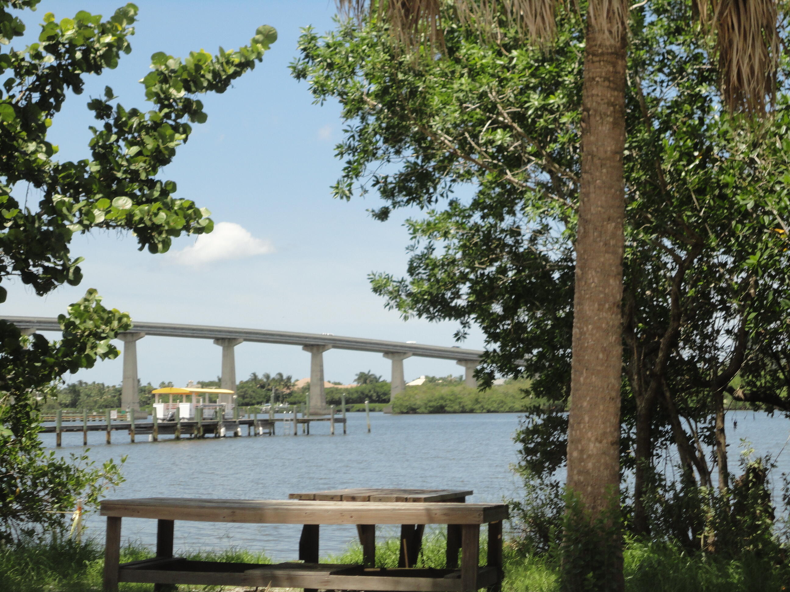 LEXINGTON PLACE SUBDIVISION - PHASE IV - Residential Lease