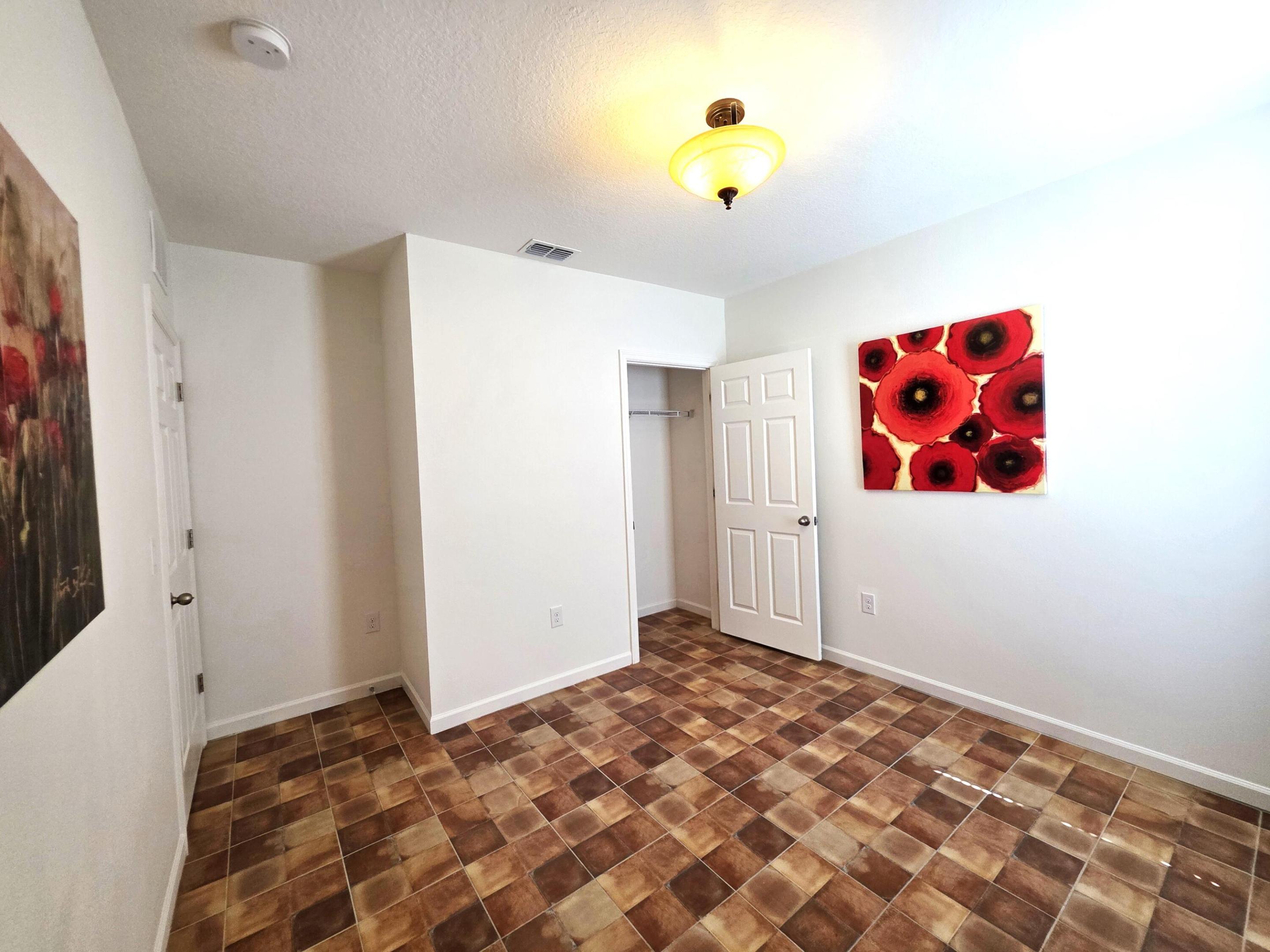 LEXINGTON PLACE SUBDIVISION - PHASE IV - Residential Lease