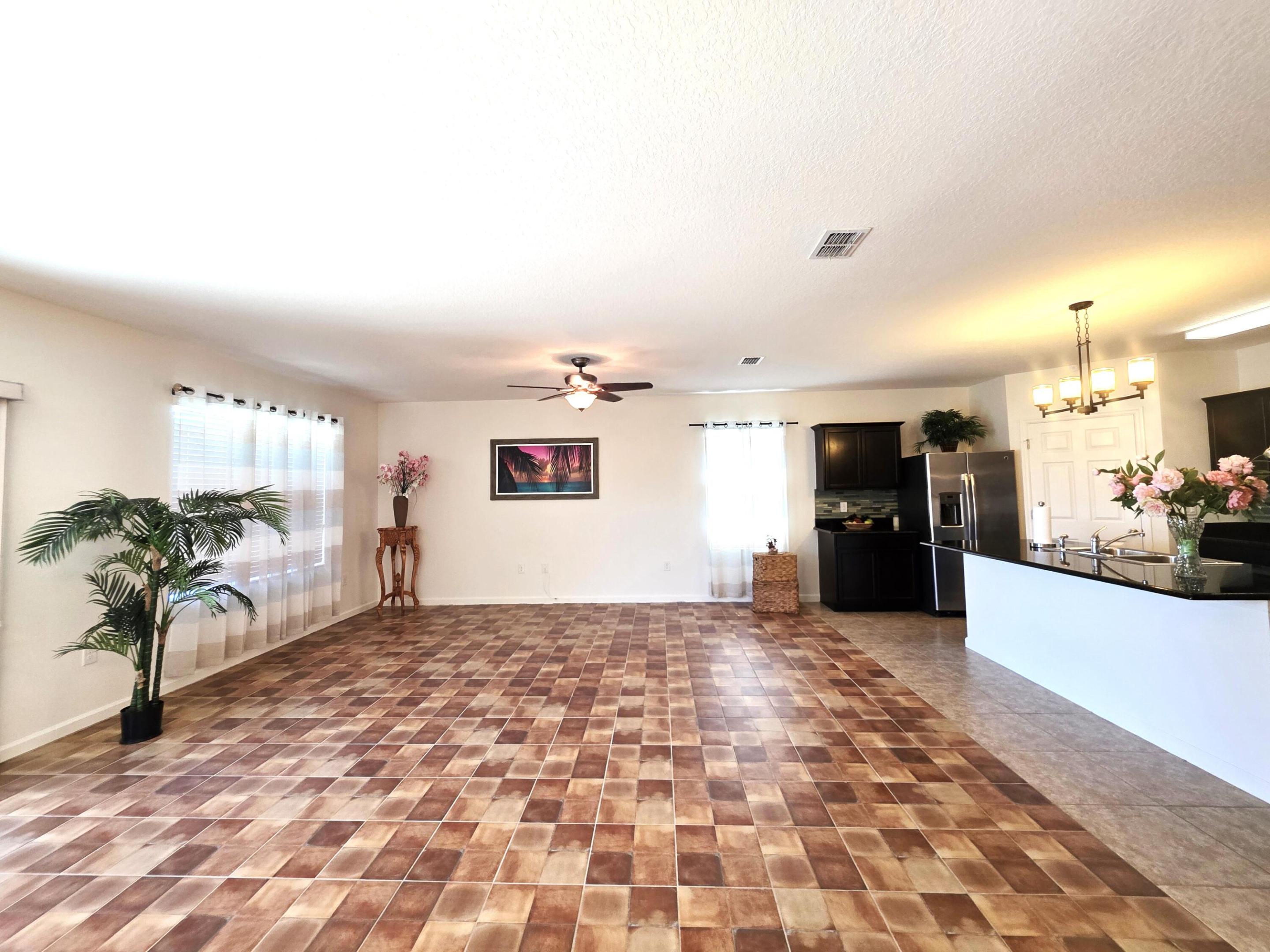 LEXINGTON PLACE SUBDIVISION - PHASE IV - Residential Lease