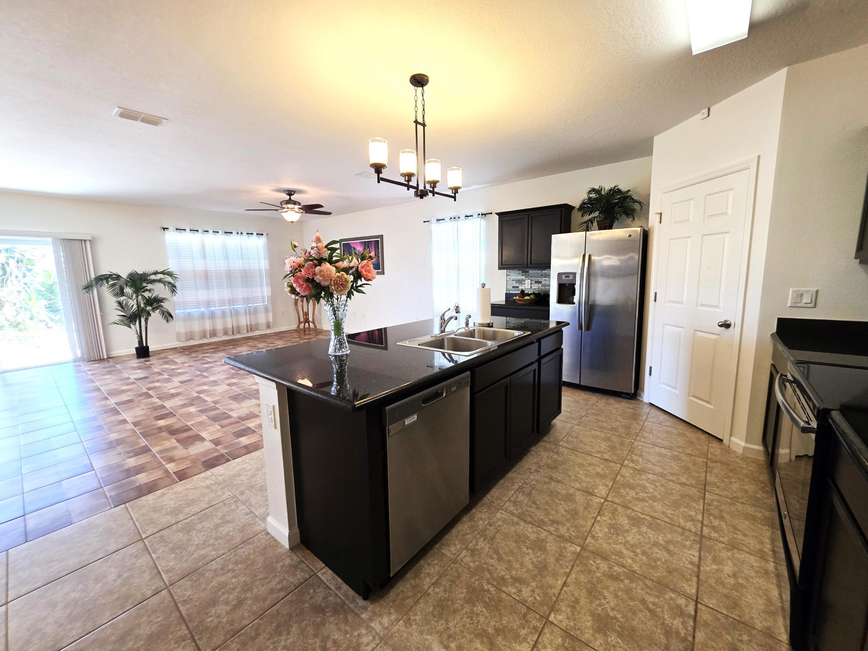 LEXINGTON PLACE SUBDIVISION - PHASE IV - Residential Lease