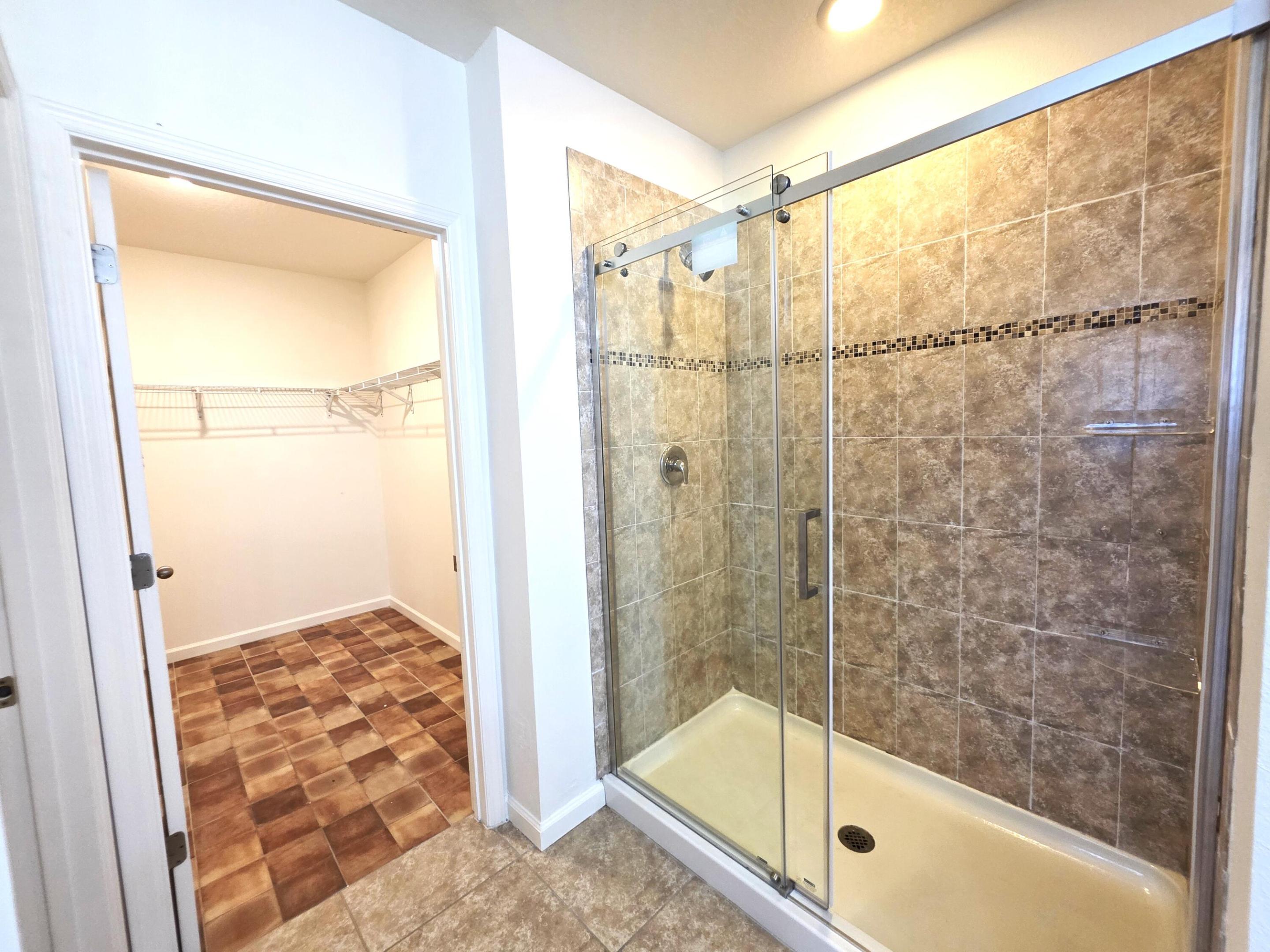 LEXINGTON PLACE SUBDIVISION - PHASE IV - Residential Lease