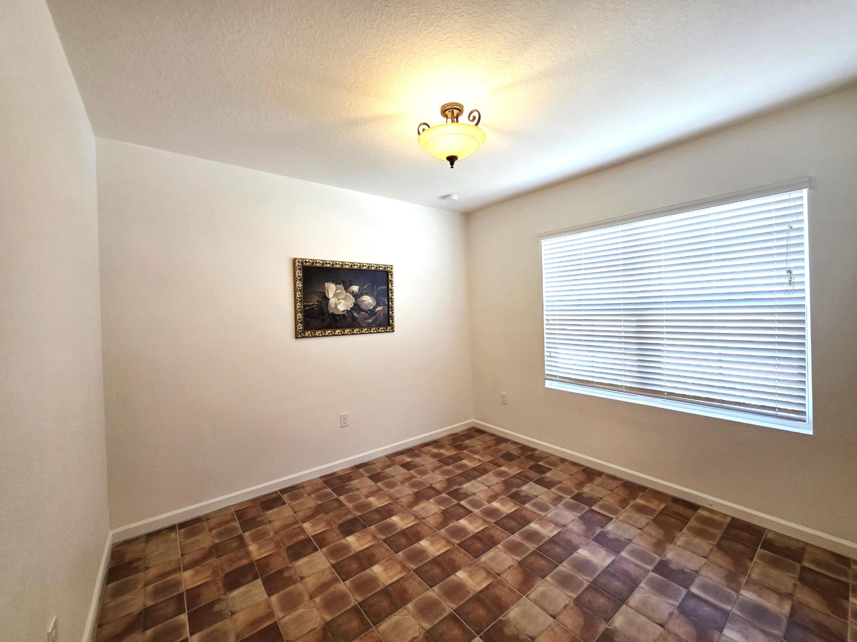 LEXINGTON PLACE SUBDIVISION - PHASE IV - Residential Lease