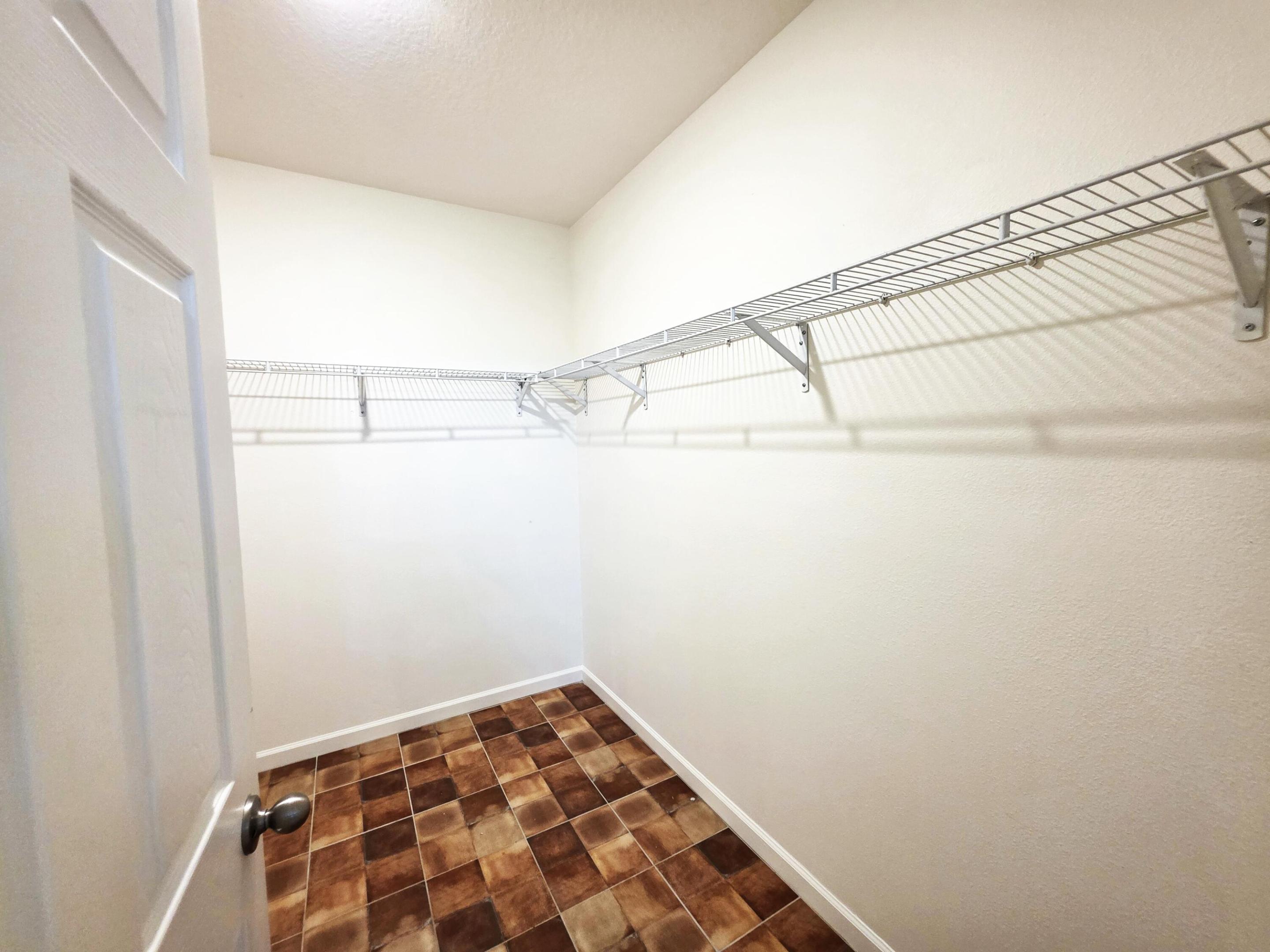 LEXINGTON PLACE SUBDIVISION - PHASE IV - Residential Lease