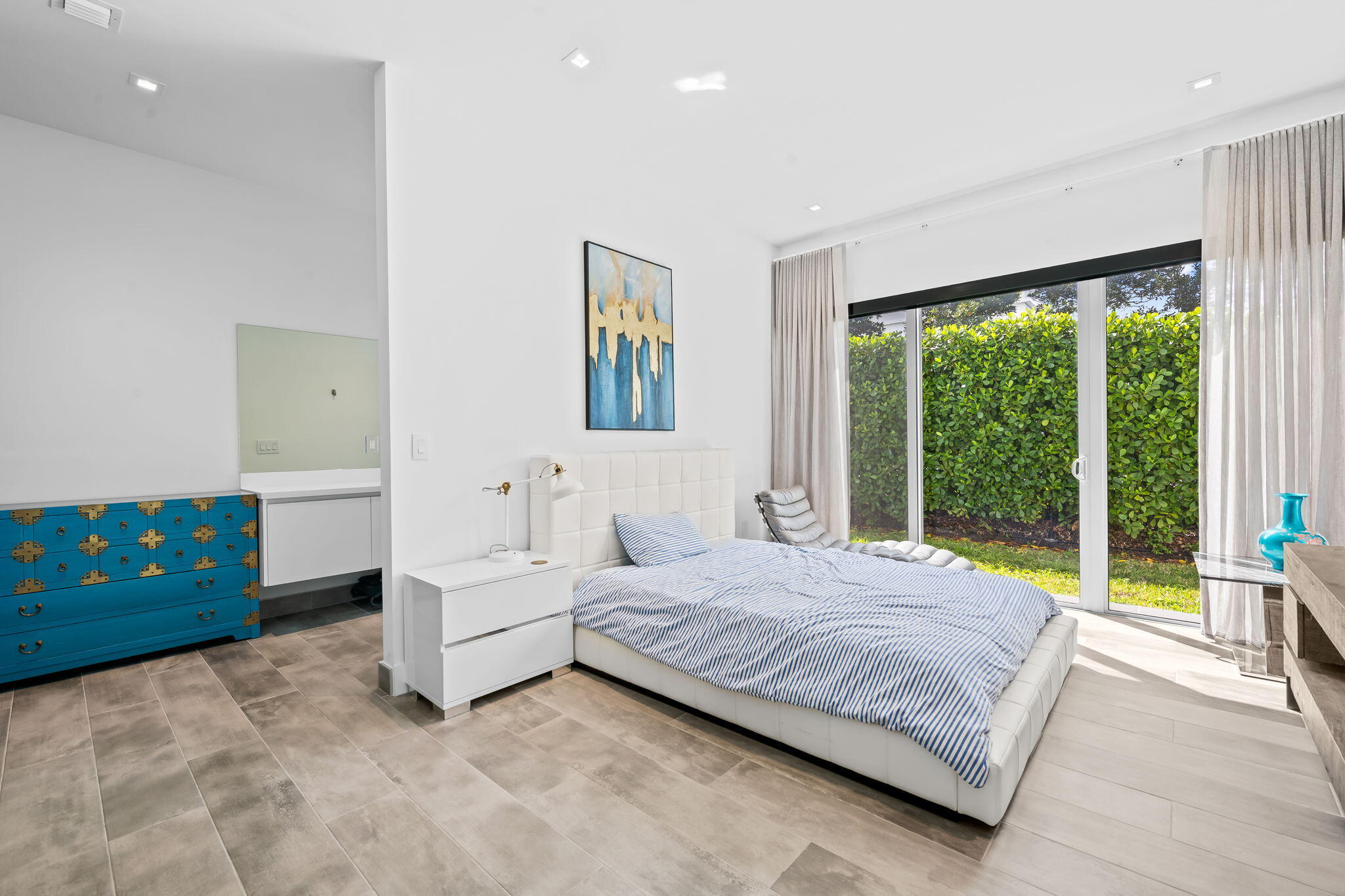 WESTON ESTATES - Residential