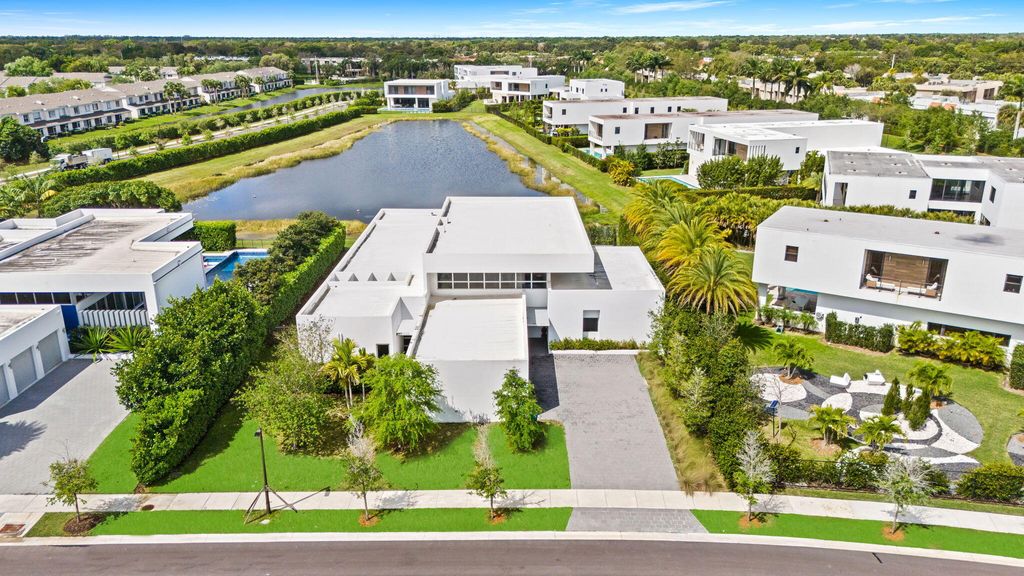 Photo of 16758 Natures Way, Weston, FL 33326 (MLS # B26011394)