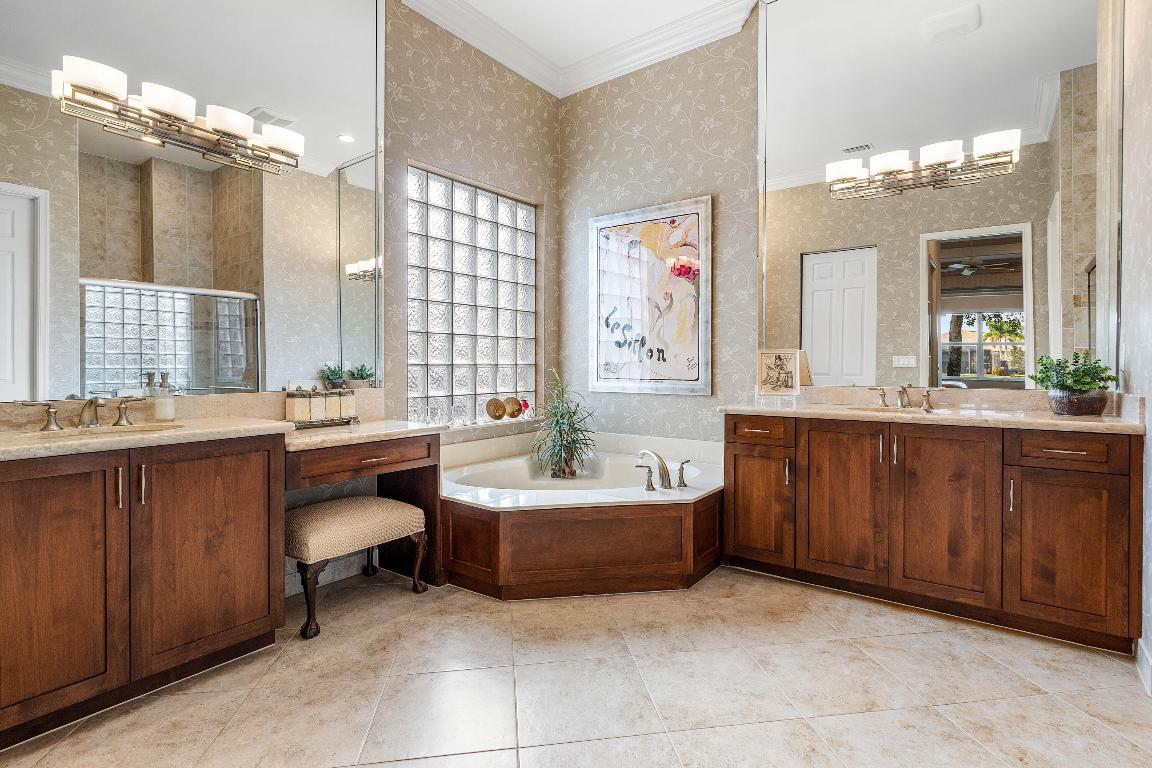 Valencia Reserve - Residential