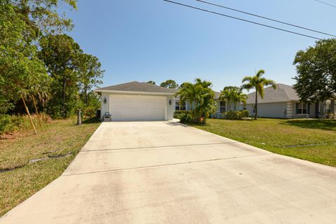 A home in Port St Lucie