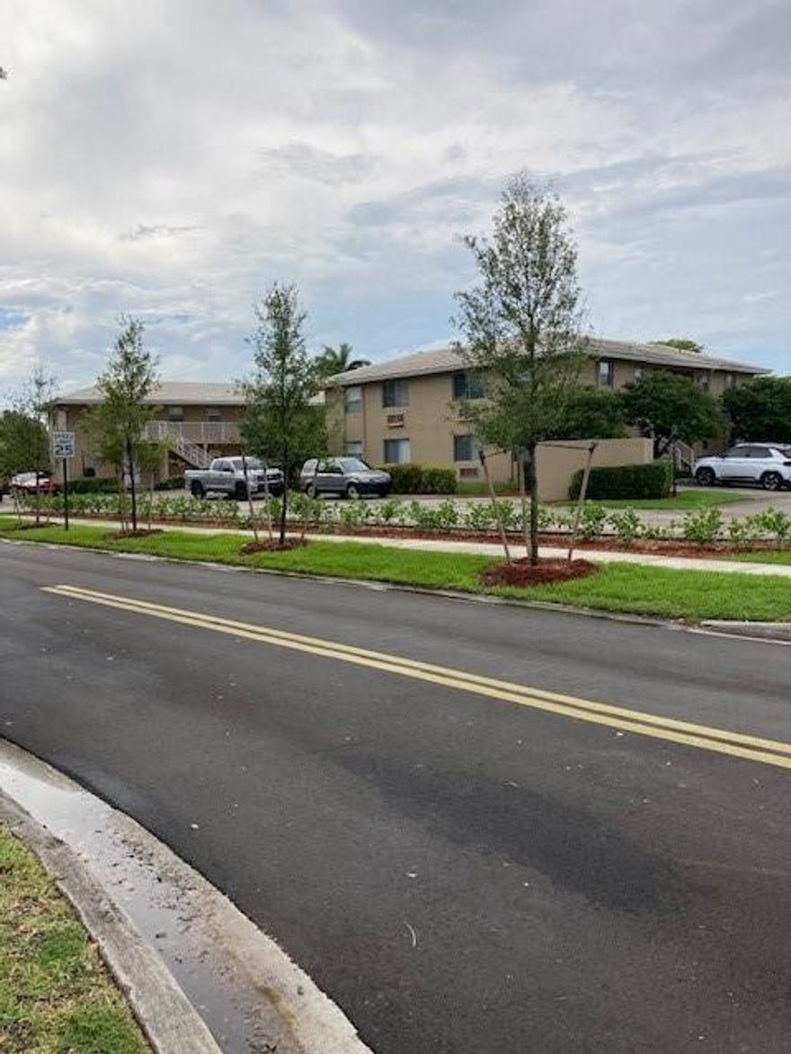 THIS NICELY REDONE UNIT IS SITUATED IN A SMALL ,QUIET COMPLEX IN THE HEART OF CORAL SPRINGS. THE UNIT IS WITHIN WALKING DISTANCE OF SHOPS, RESTAURANTS, BANKS, MEDICAL FACILITIES, AND PUBLIC TRANSPORTATION.