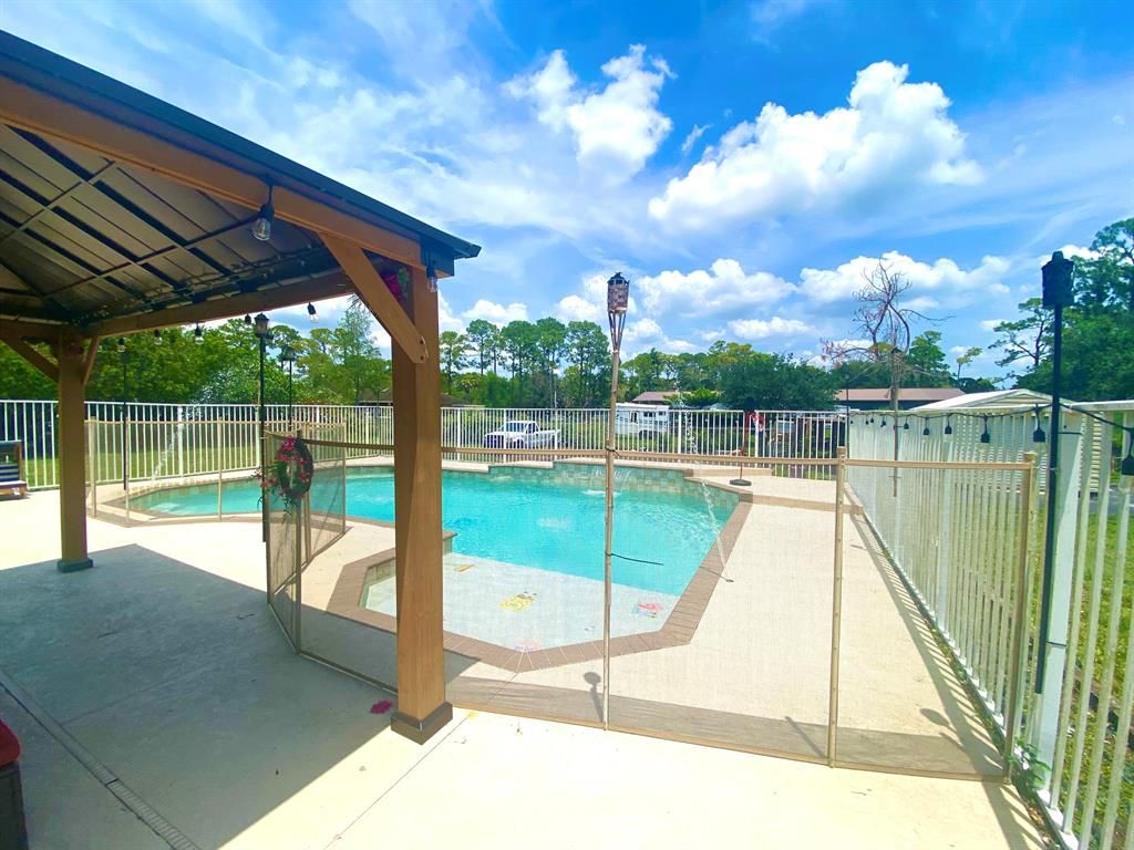 Photo of 17125 35th Place N, Loxahatchee, FL 33470 (MLS # R10798846)