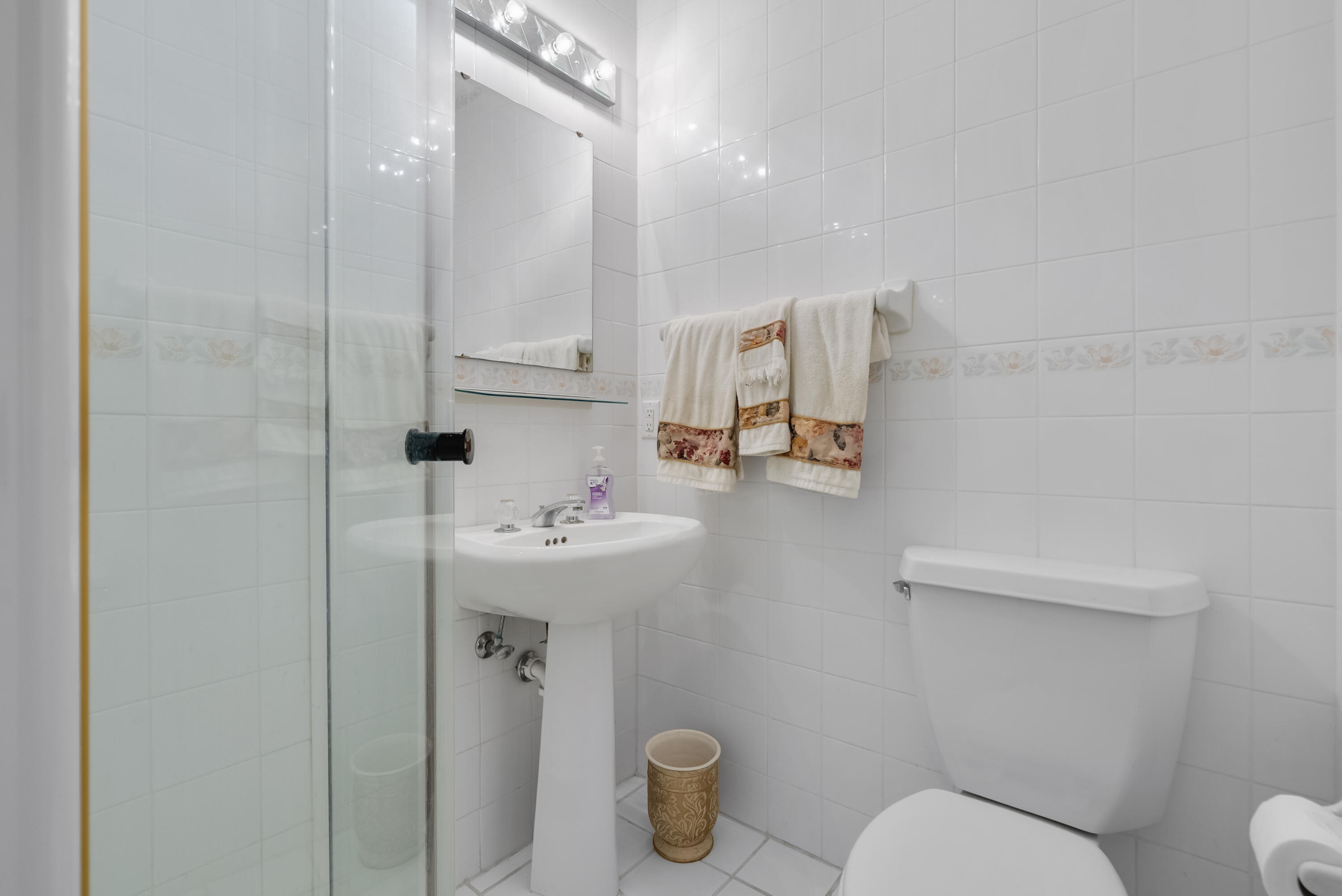 MARINER SANDS COUNTRY CLUB - Residential