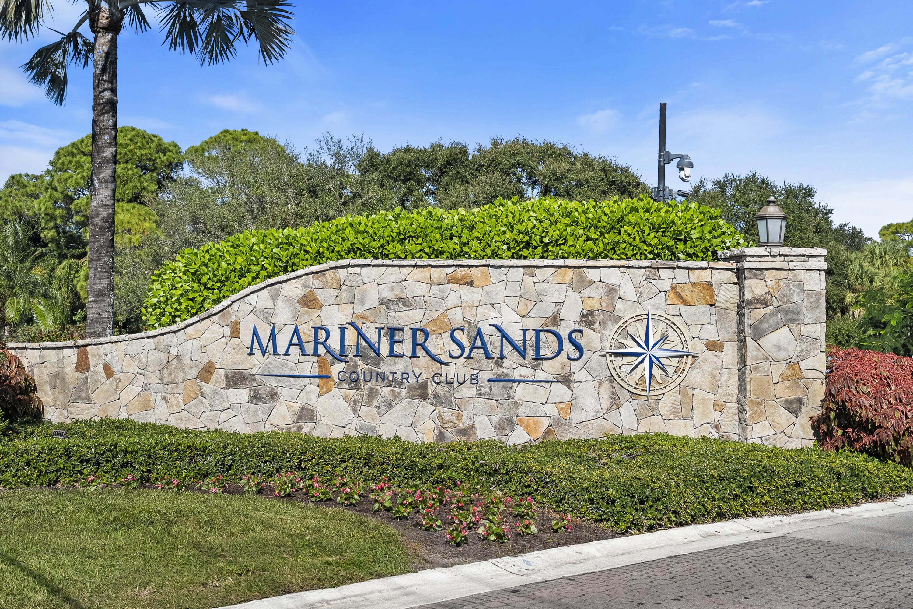 MARINER SANDS COUNTRY CLUB - Residential