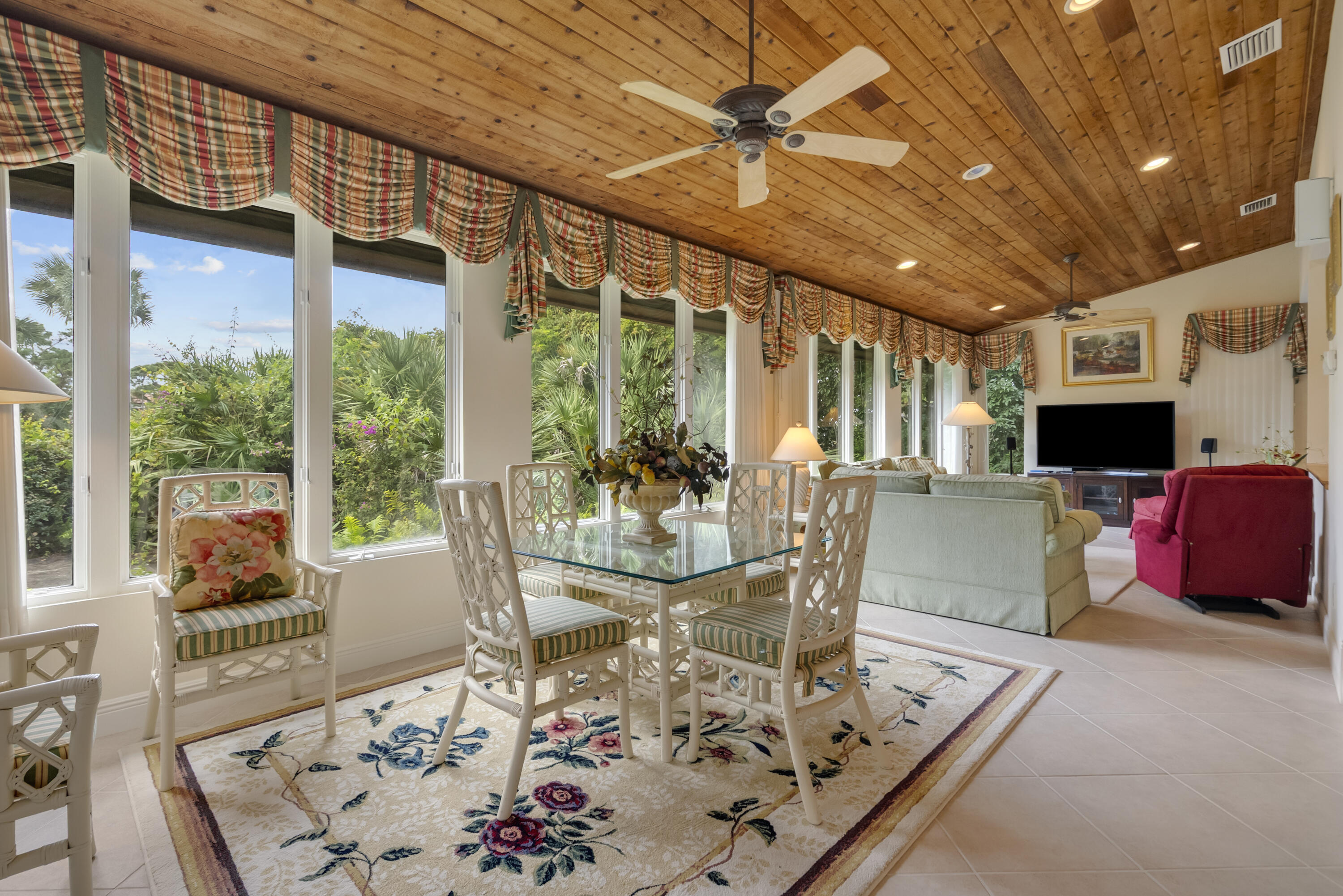 MARINER SANDS COUNTRY CLUB - Residential