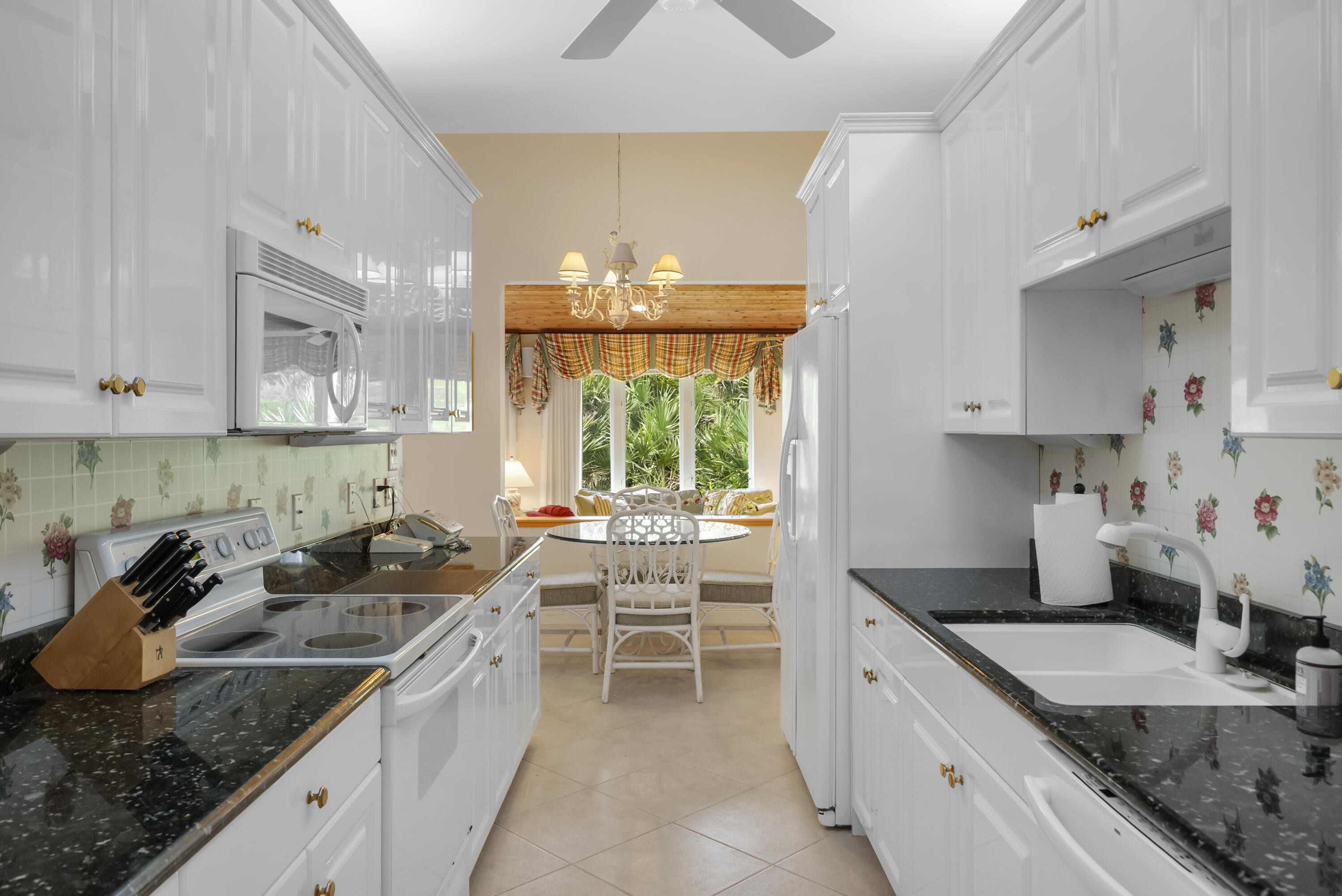 MARINER SANDS COUNTRY CLUB - Residential