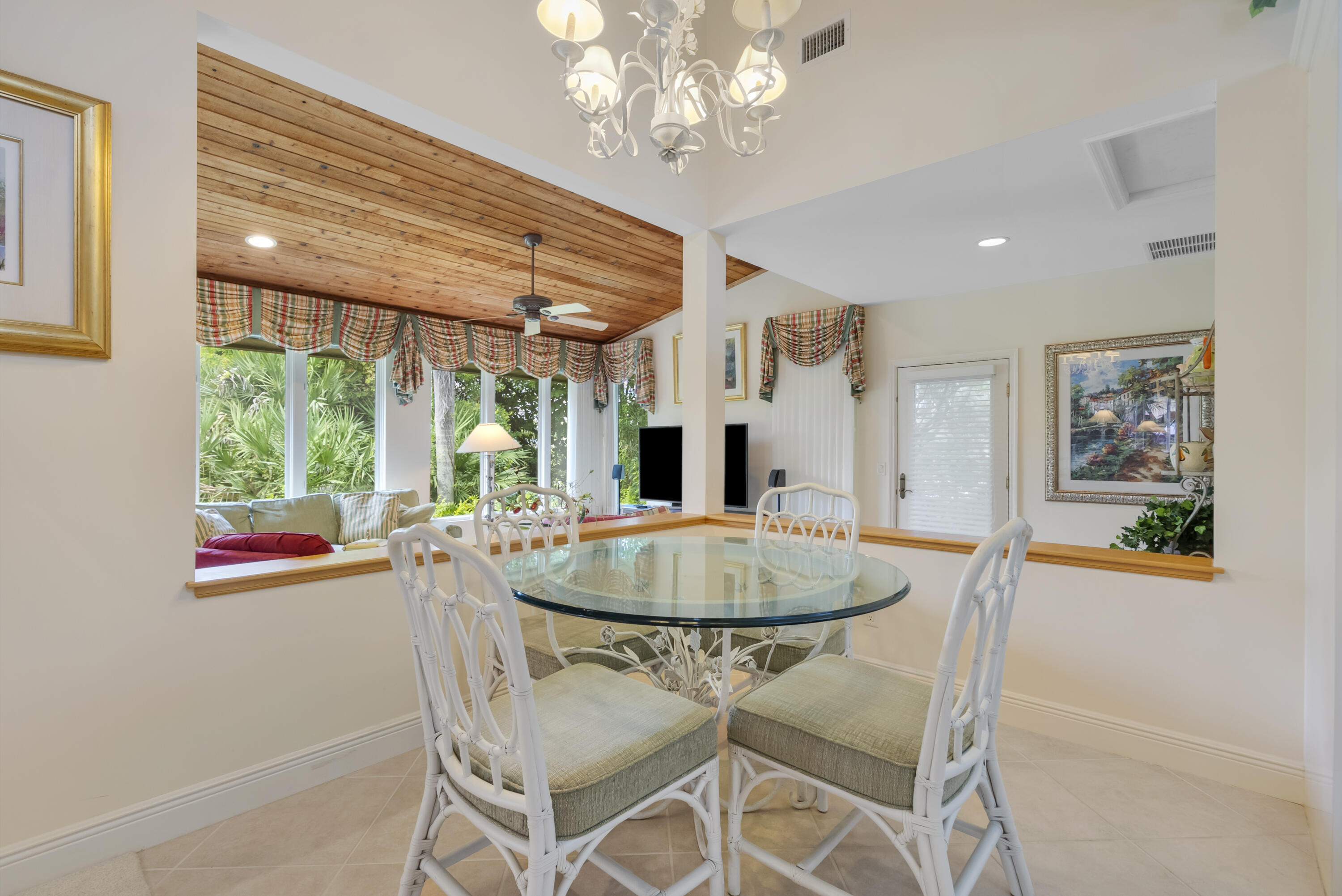 MARINER SANDS COUNTRY CLUB - Residential