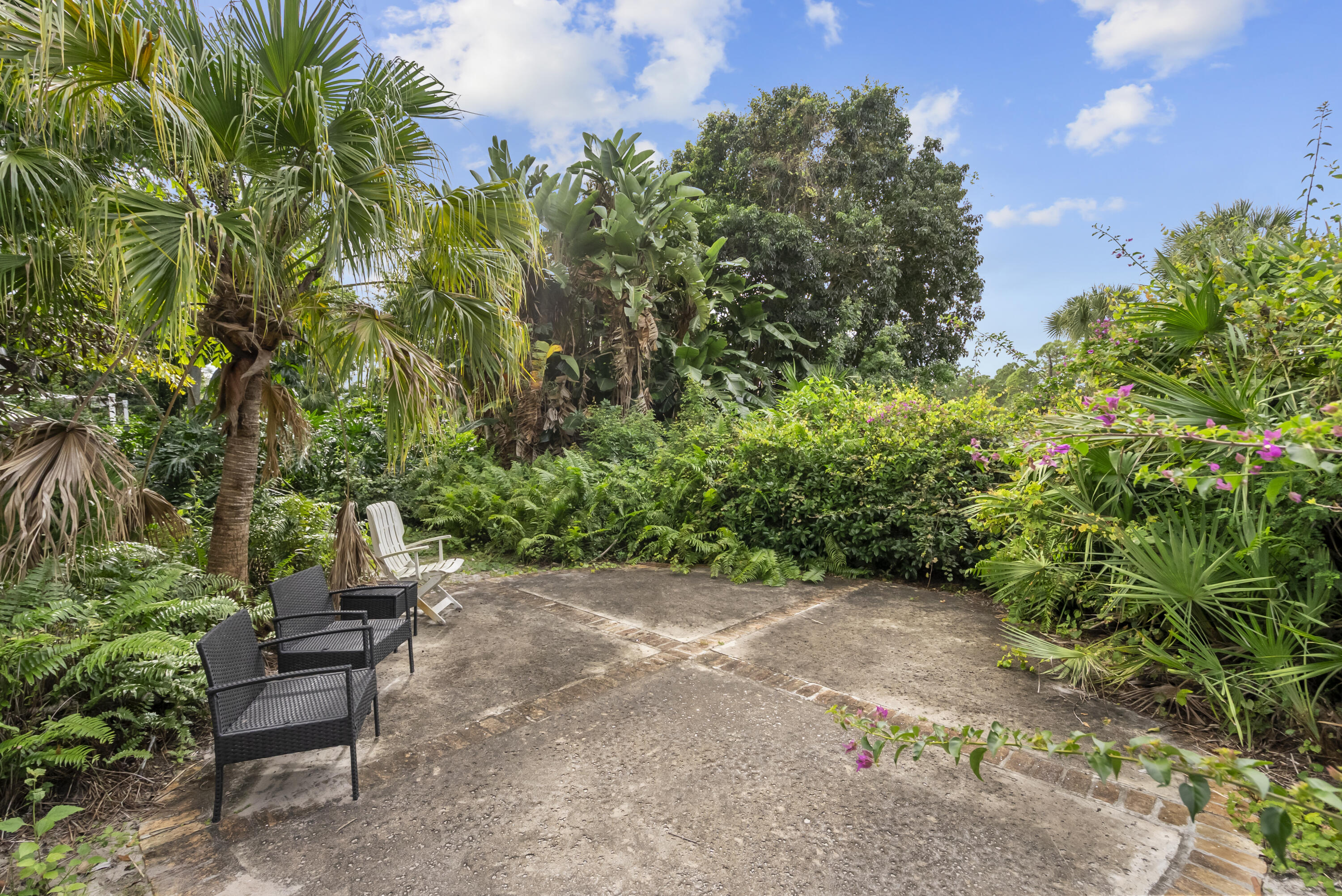 MARINER SANDS COUNTRY CLUB - Residential