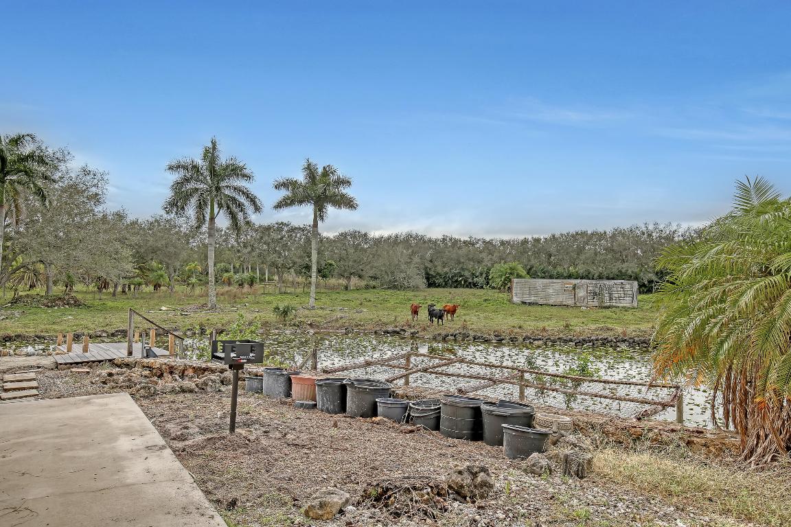 RUSTIC RANCH - Residential