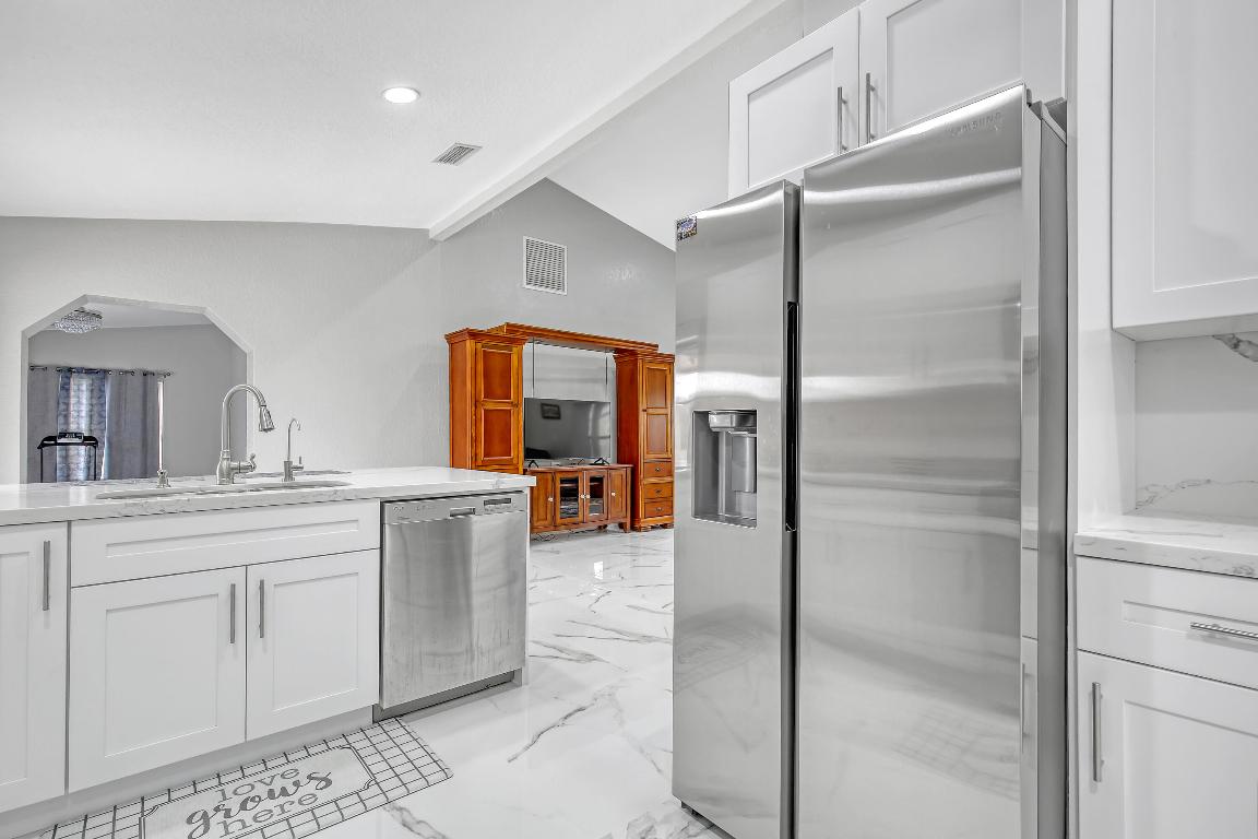 RUSTIC RANCH - Residential