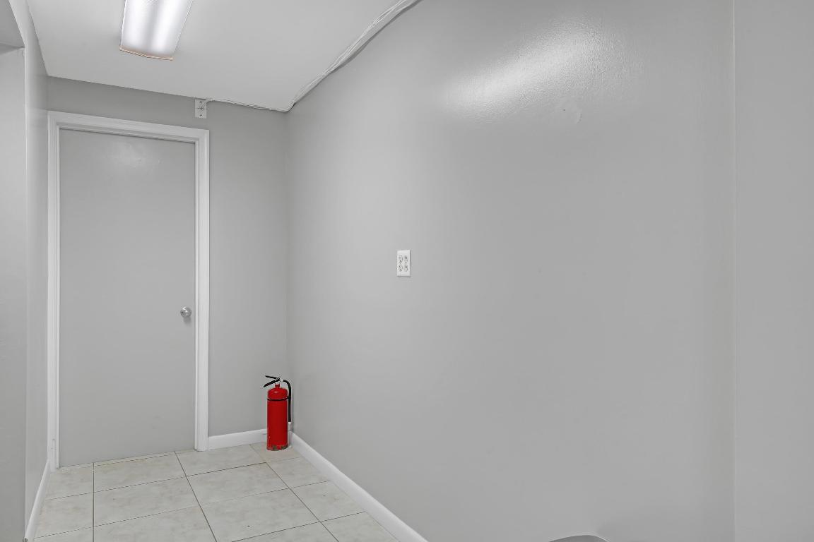 RUSTIC RANCH - Residential