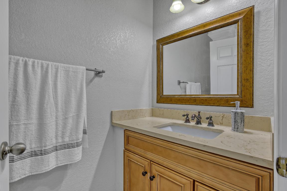 RUSTIC RANCH - Residential