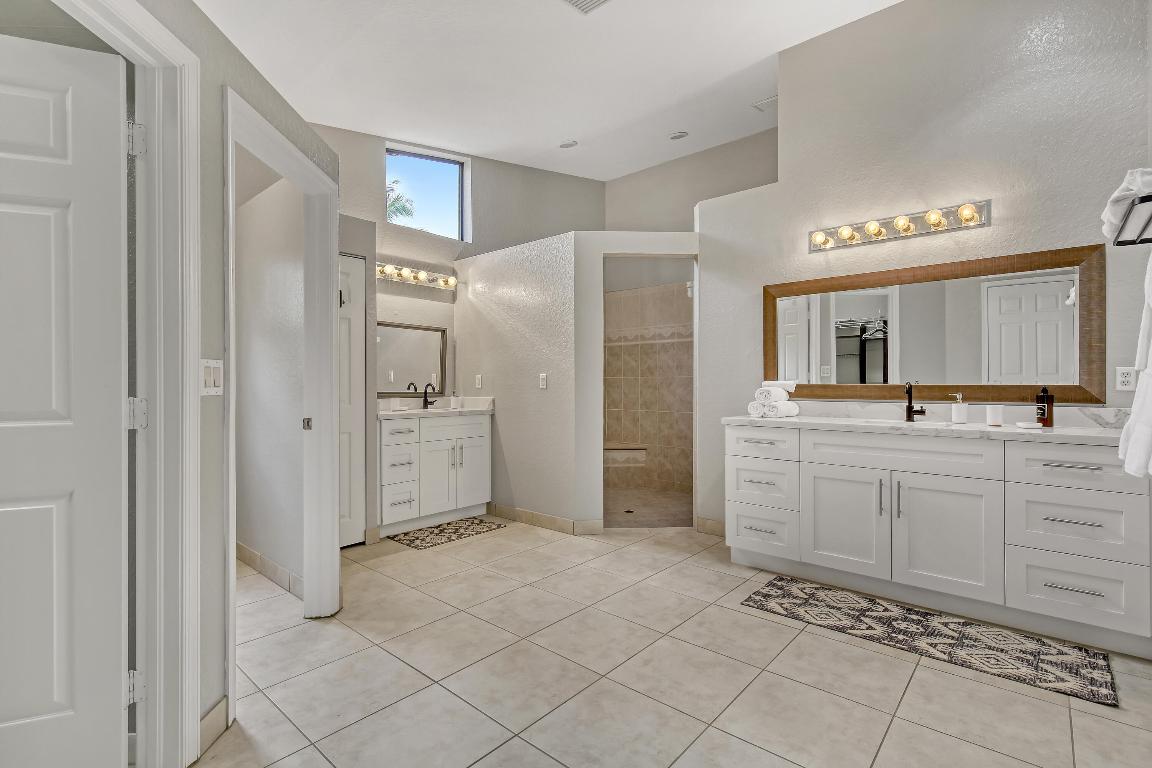 RUSTIC RANCH - Residential