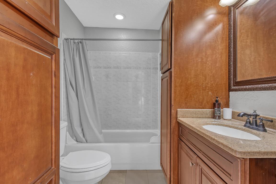 RUSTIC RANCH - Residential