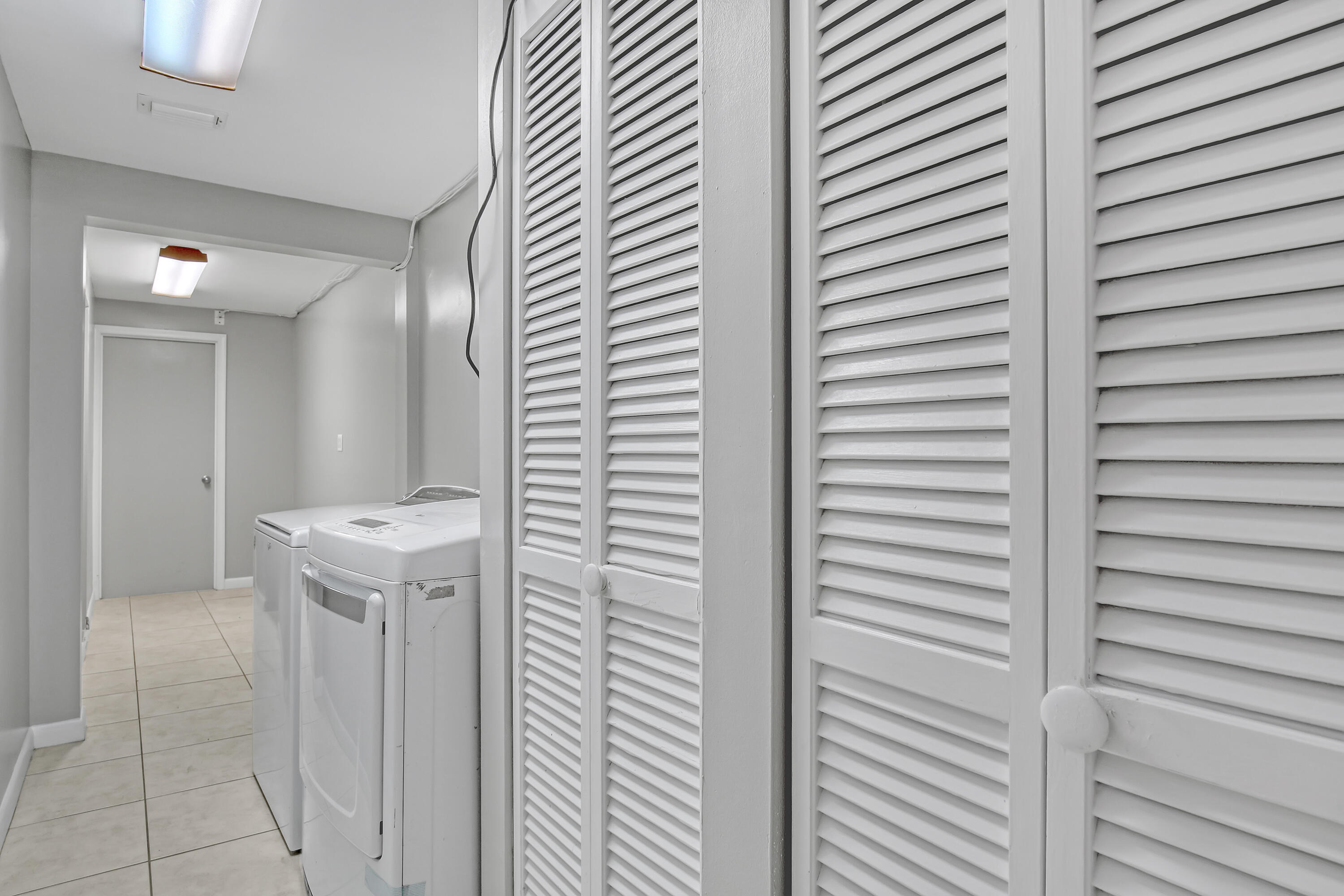 RUSTIC RANCH - Residential