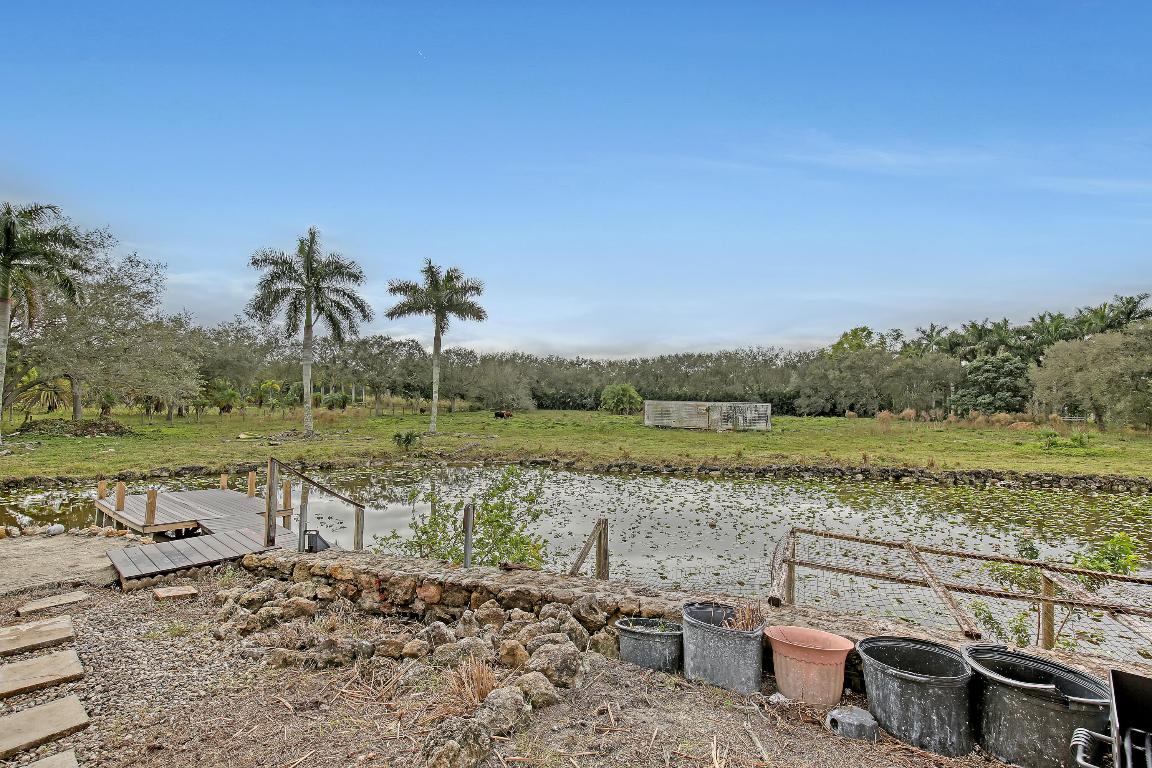 RUSTIC RANCH - Residential