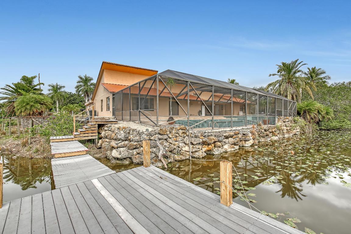 RUSTIC RANCH - Residential