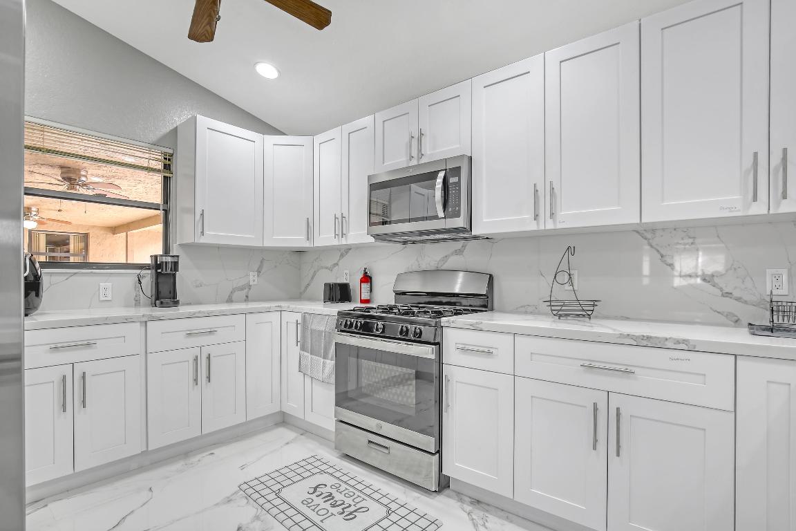 RUSTIC RANCH - Residential