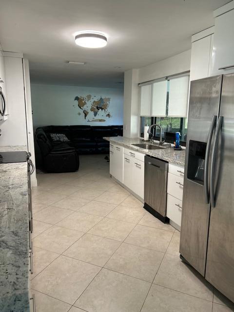 ARROWHEAD COUNTRY HOMES - Residential Lease