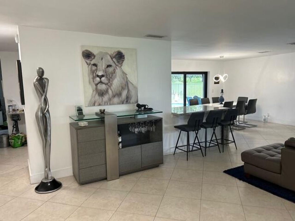 Photo of 2400 SW 86th Avenue, Davie, FL 33324 (MLS # B26005306)