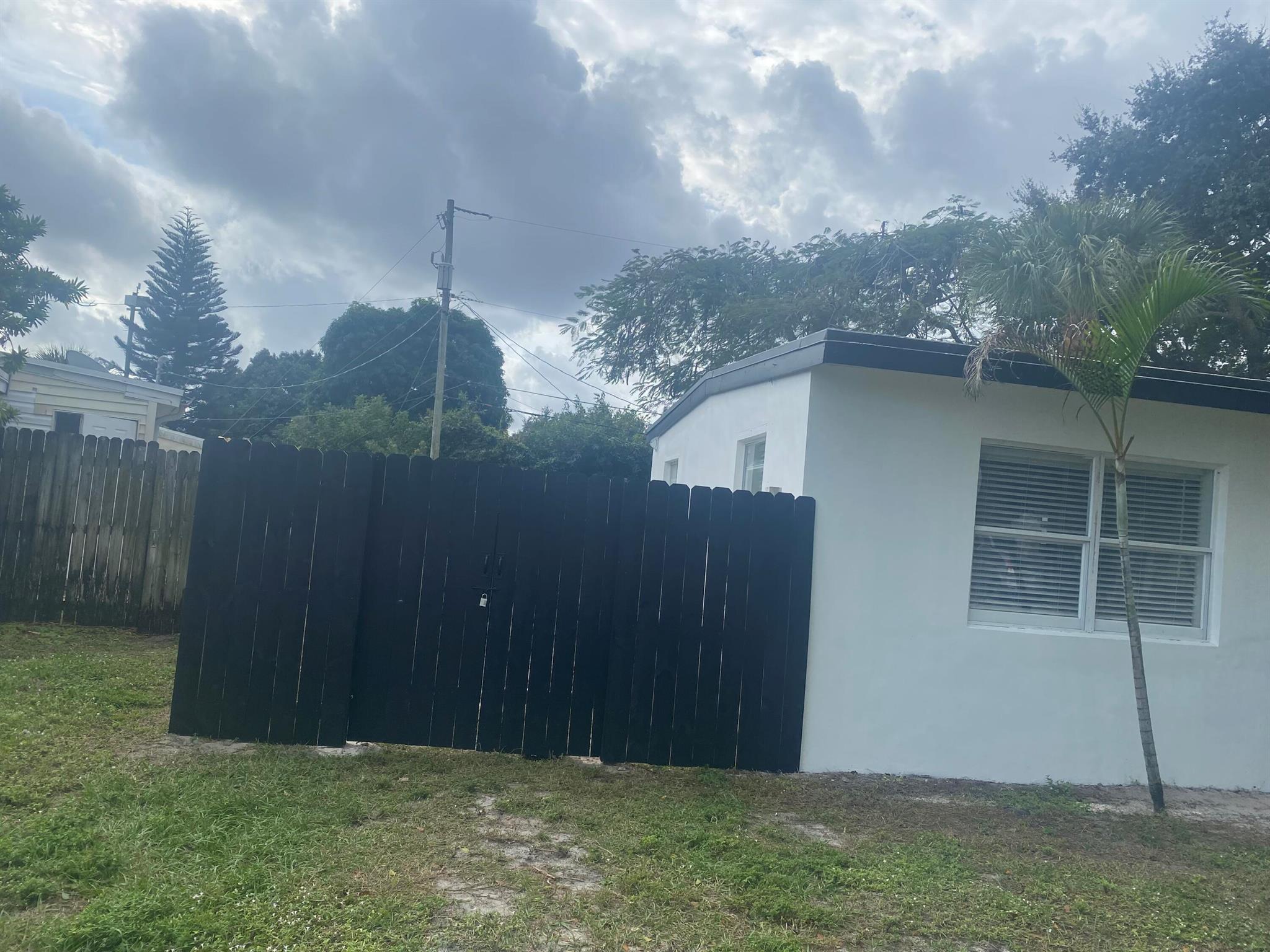 San Castle - Residential Lease