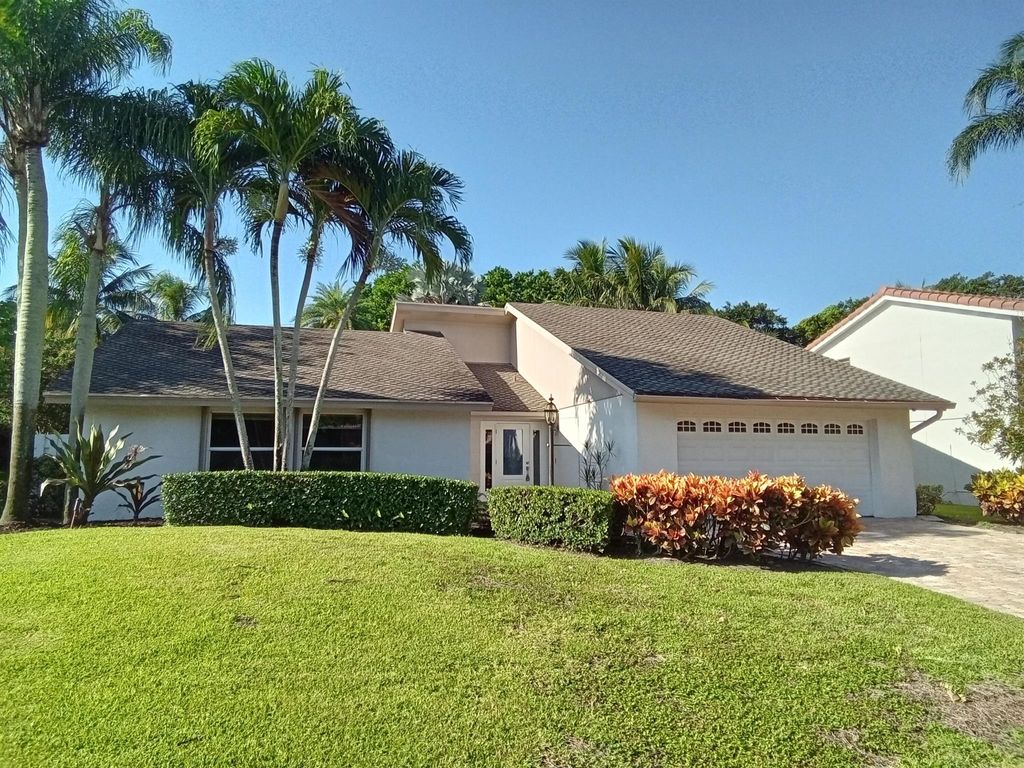 Photo of 6180 Celadon Circle, Palm Beach Gardens, FL 33418 (MLS # R11118101)