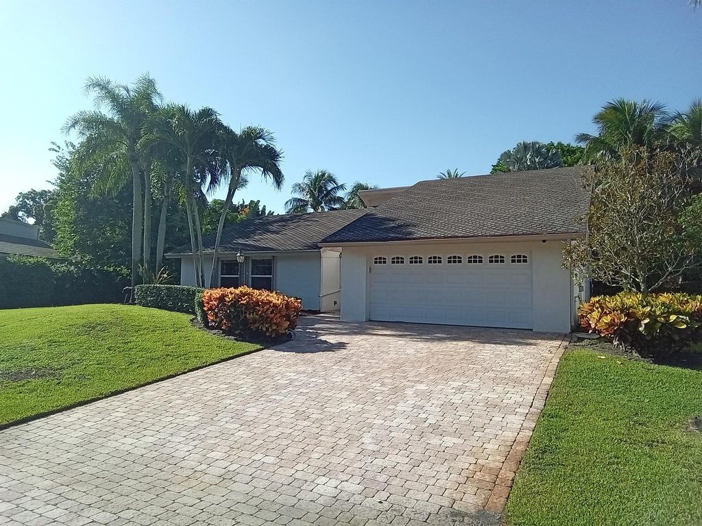 Photo of 6180 Celadon Circle, Palm Beach Gardens, FL 33418 (MLS # R11118101)