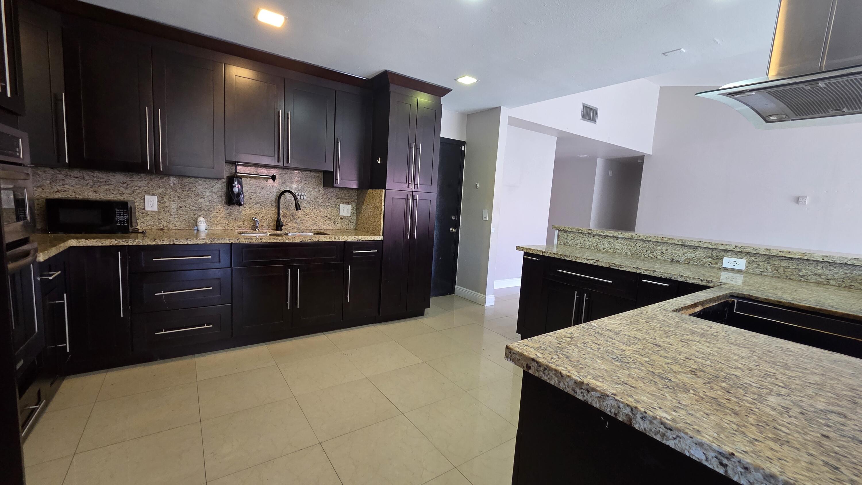 BOULEVARD NORTH - Residential