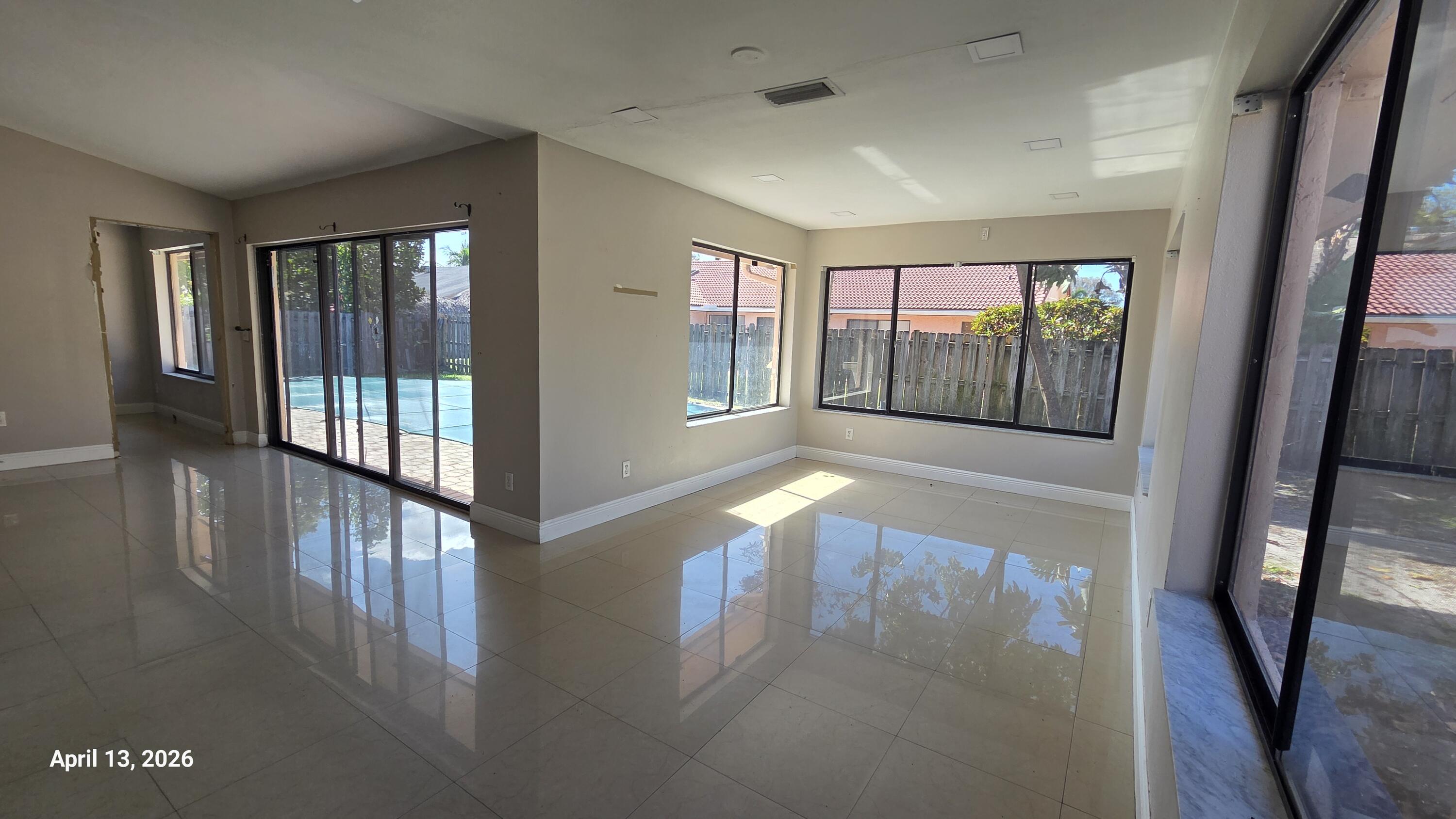 BOULEVARD NORTH - Residential