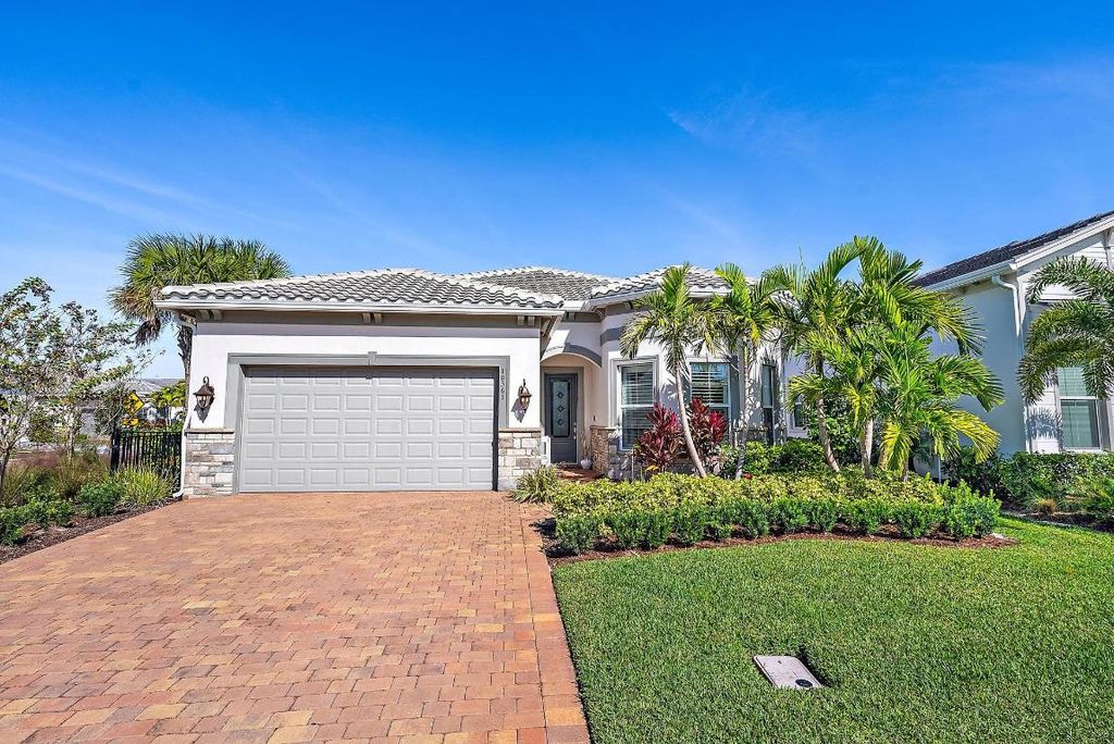 Photo of 10361 Northbrook Circle, Palm Beach Gardens, FL 33412 (MLS # R11140421)