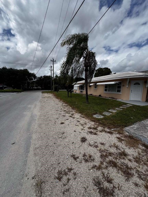 Lauderdale 2-9 D - Residential Income