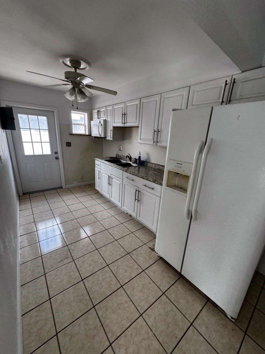 Lauderdale 2-9 D - Residential Income